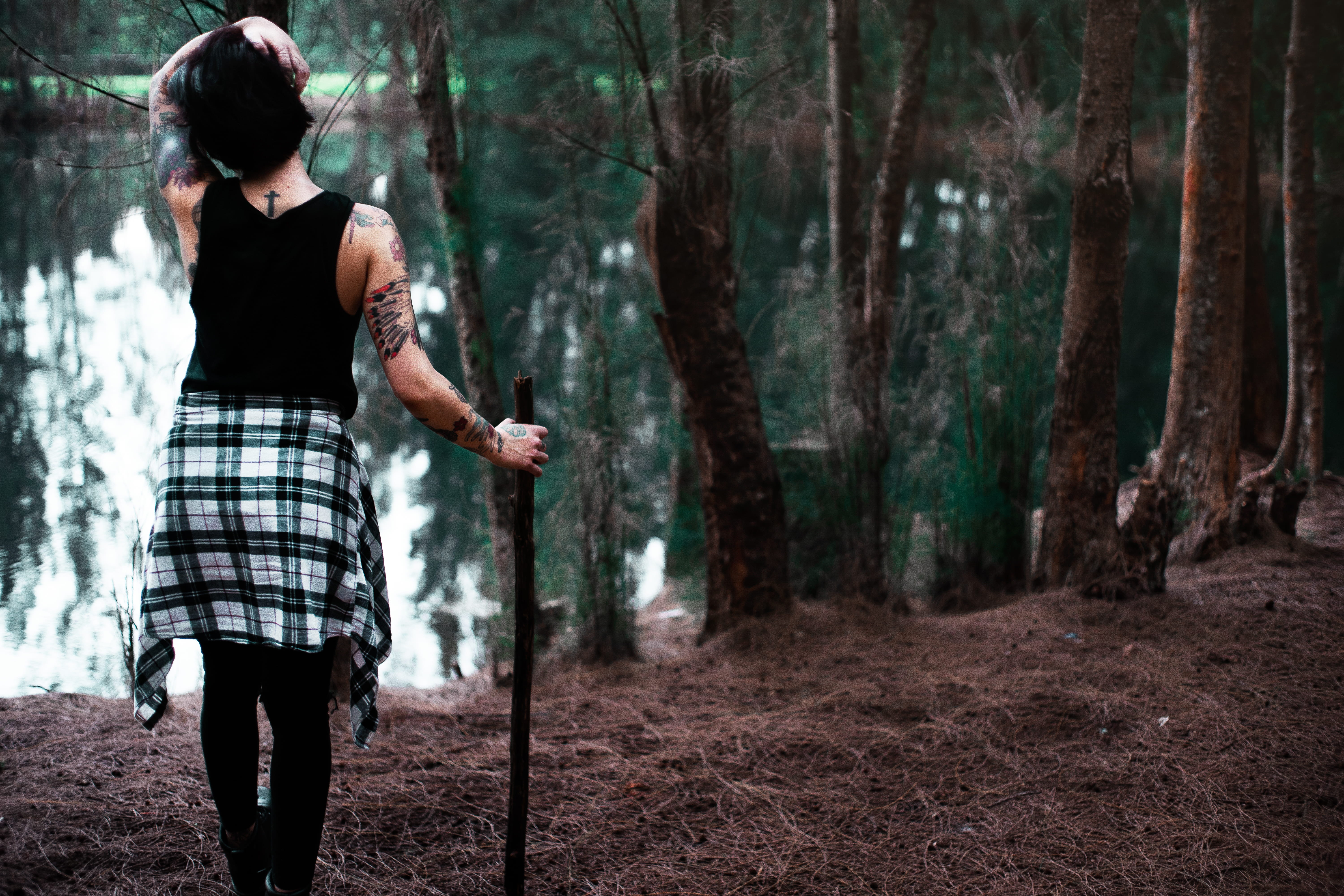 standing, forest, female, 5K, adult, three quarter length, front, front view, woodland, tattoo, body, women, near, young adult, plant, nature, casual clothing, HD Wallpaper
