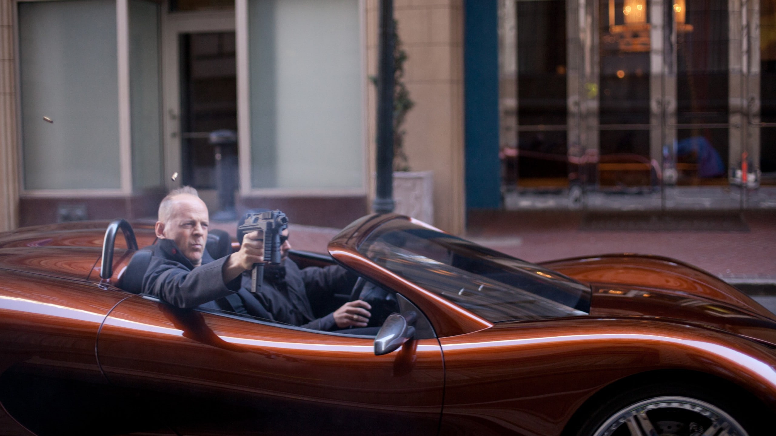Looper, Bruce Willis, Most Popular Celebs in 2015, sports, 2K, gun, willis, car, bruce, actor, HD Wallpaper