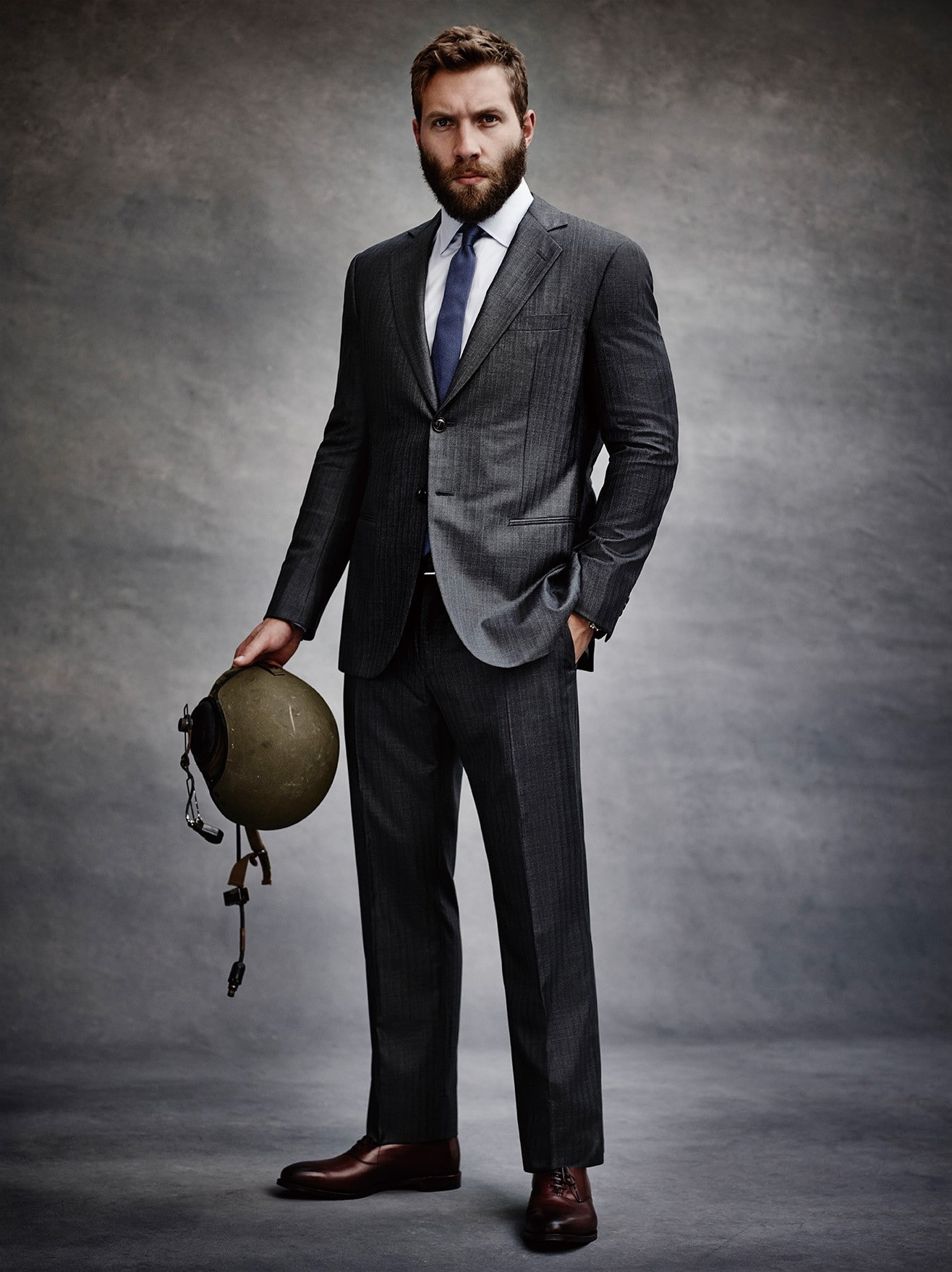 Jai Courtney, young adult, business person, portrait, gray, suit, gray background, front view, businessman, one person, well-dressed, studio shot, indoors, Phone HD Wallpaper