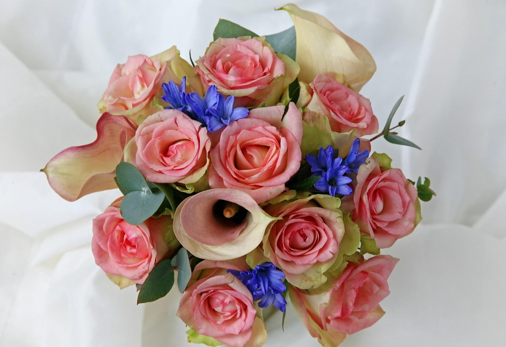 flower arrangement, flower, gift, rose - Flower, inflorescence, arrangement, high angle view, wedding, celebration, decoration, pink, birthday, close-up, HD Wallpaper