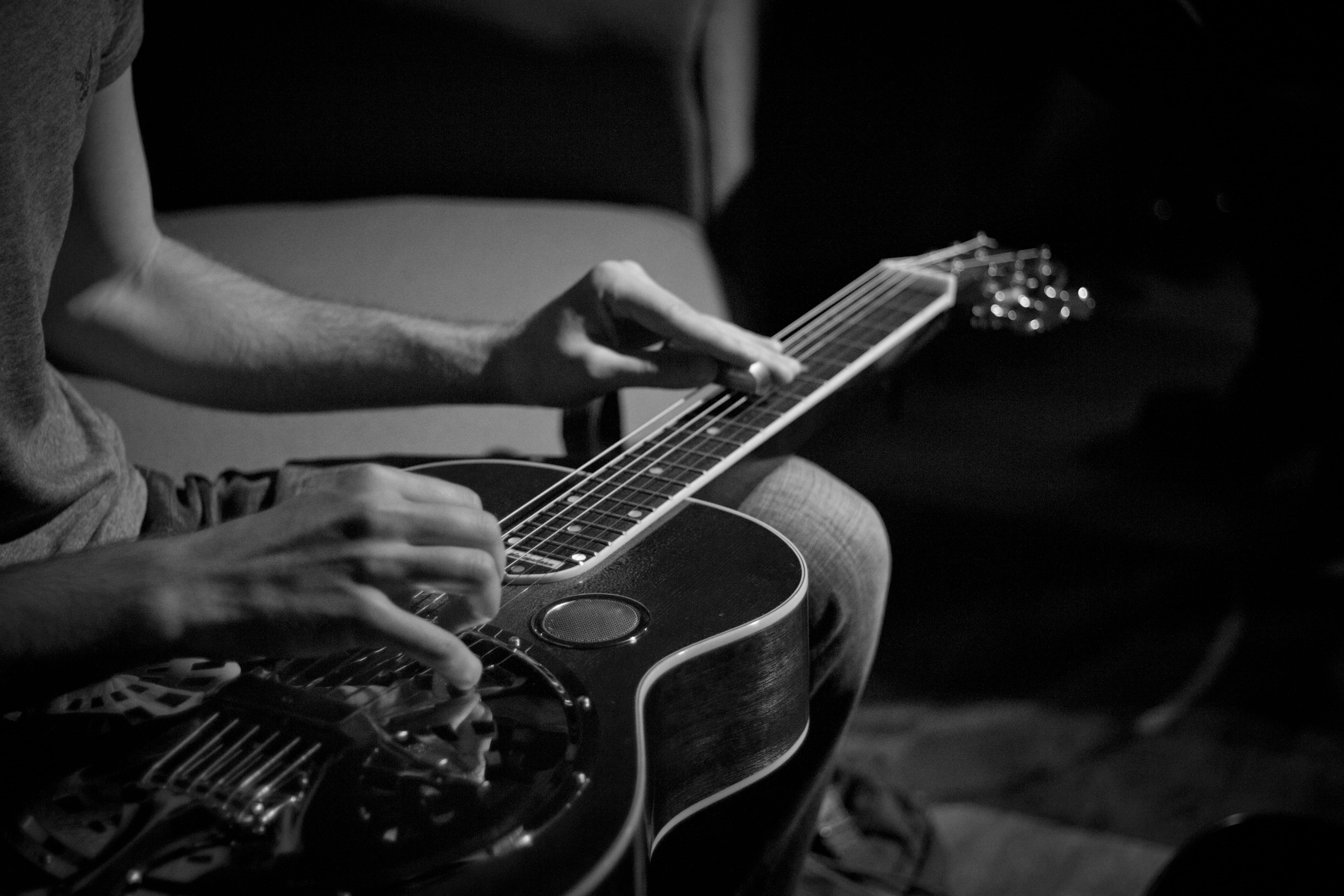 human body part, black and white, musical instrument, string instrument, rock music, guitar, hand, slide, one person, artist, musician, adult, performance, HD Wallpaper