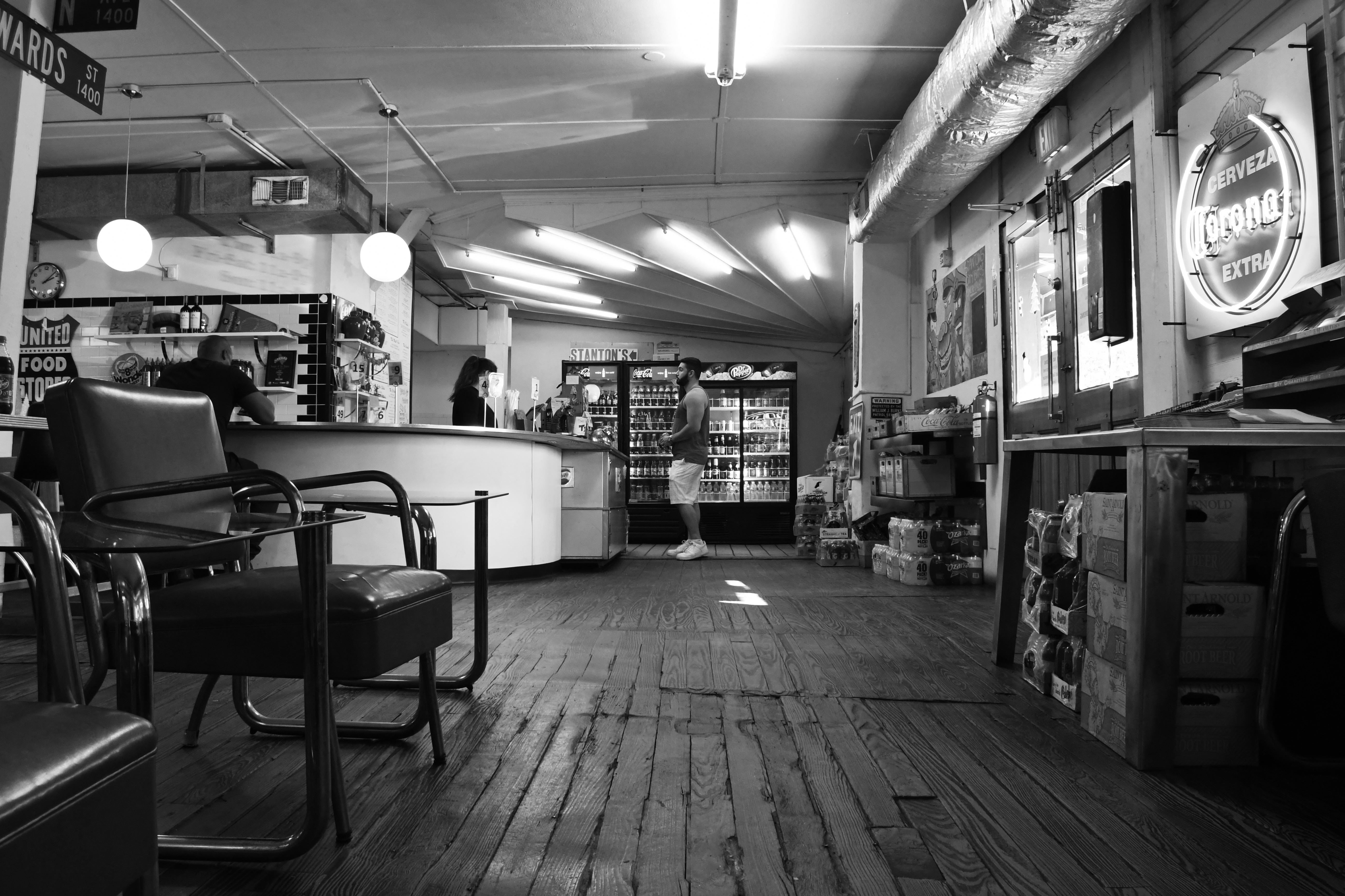 houston, architecture, furniture, wood floor, table, diner, empty, no people, built structure, illuminated, ceiling, 5K, stantons city bites, united states, HD Wallpaper