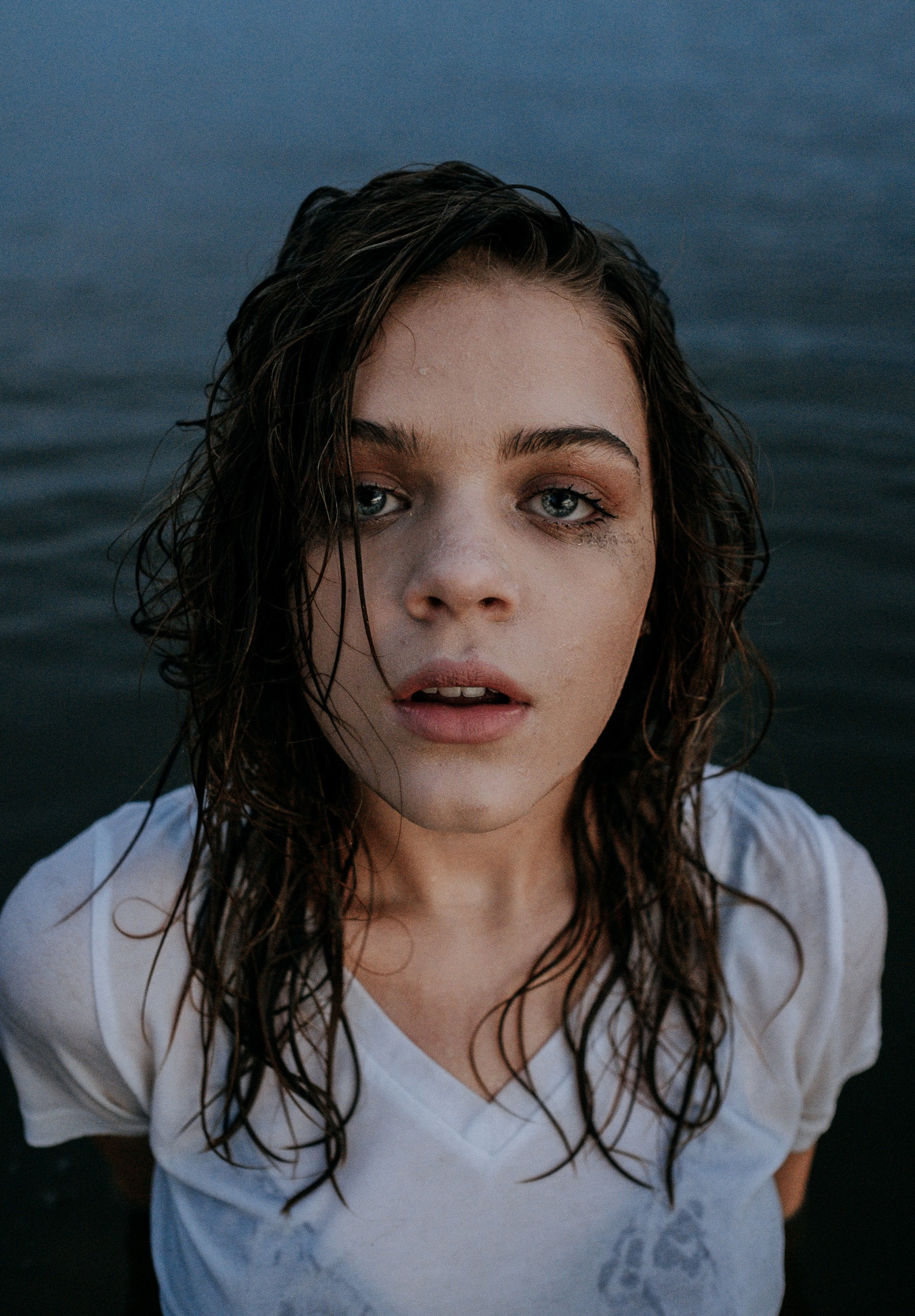 one person, water, headshot, face, beauty, hairstyle, wet hair, human hair, front view, teenager, 2K, serious, nature, beautiful woman, emotion, brown hair, Phone HD Wallpaper