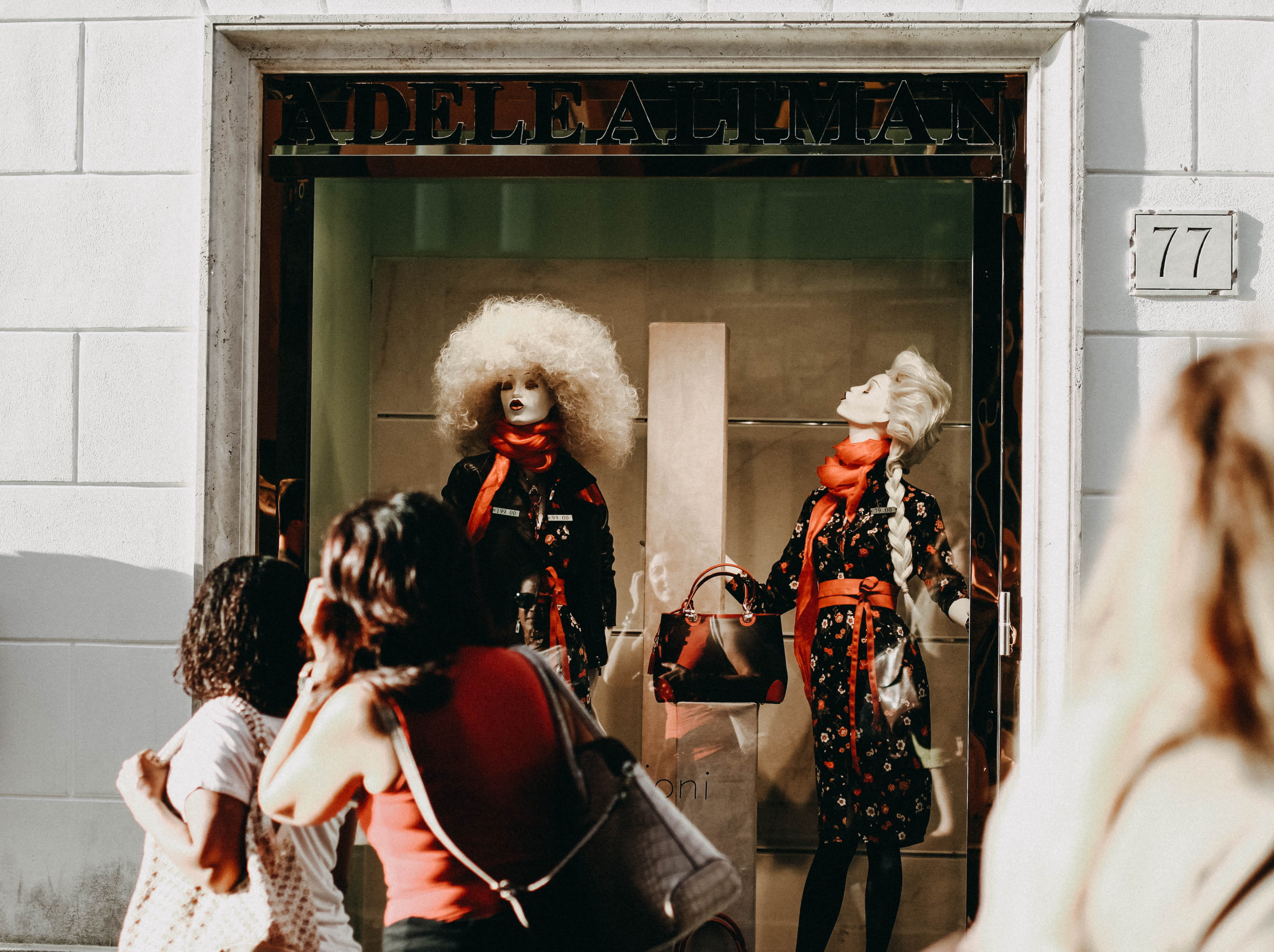 manikin, looking, men, pic, outdoors, shop window, arts culture and entertainment, day, street, mannequin, women, architecture, building exterior, rome, HD Wallpaper