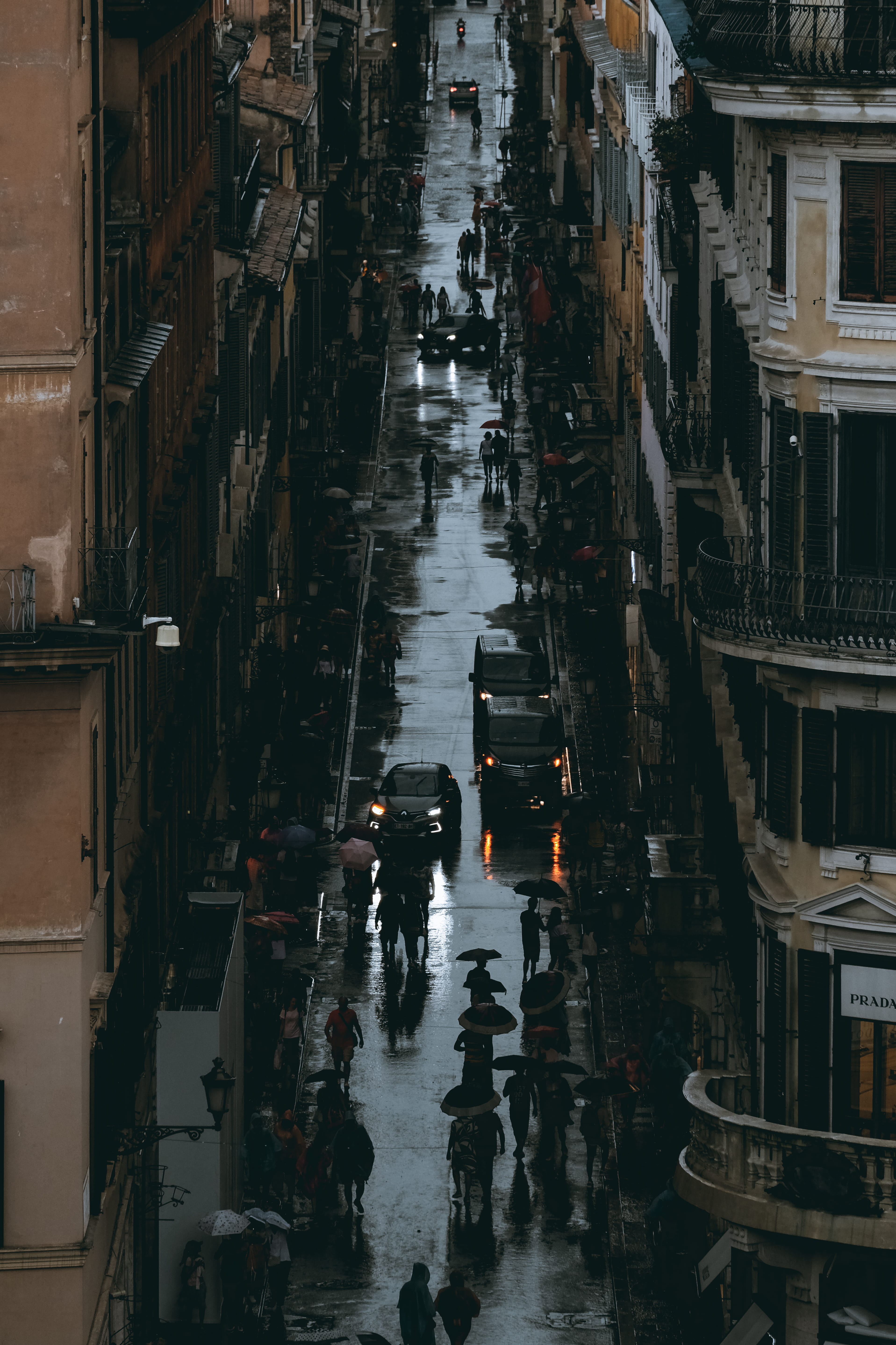 lankmark, roma, reflection, mode of transportation, real people, incidental people, canal, cars, group of people, high angle view, gloom, building exterior, Phone HD Wallpaper