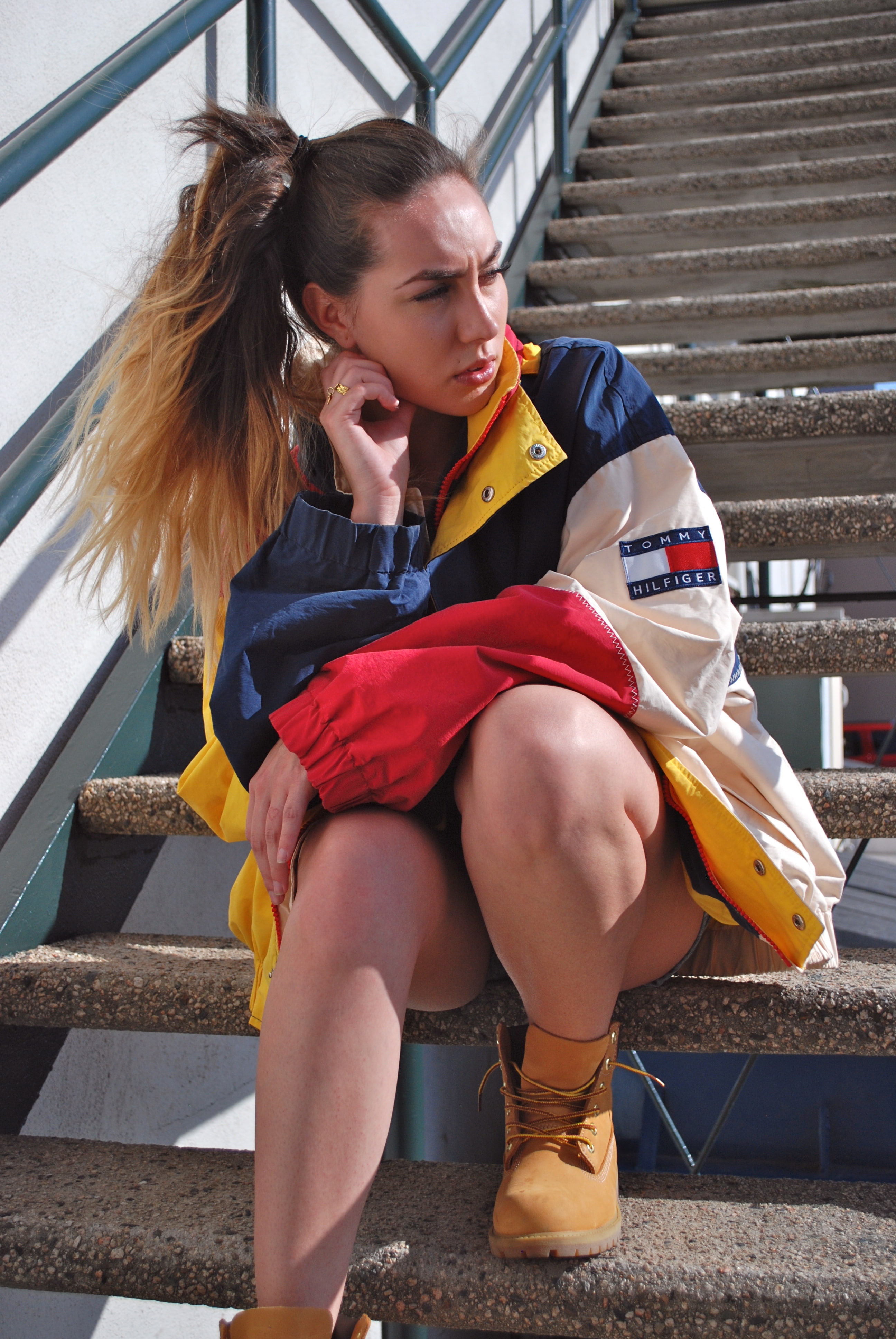 sitting, looking into the distance, boots, looking away, stairs, 4K, women, Tommy Hilfinger, Phone HD Wallpaper