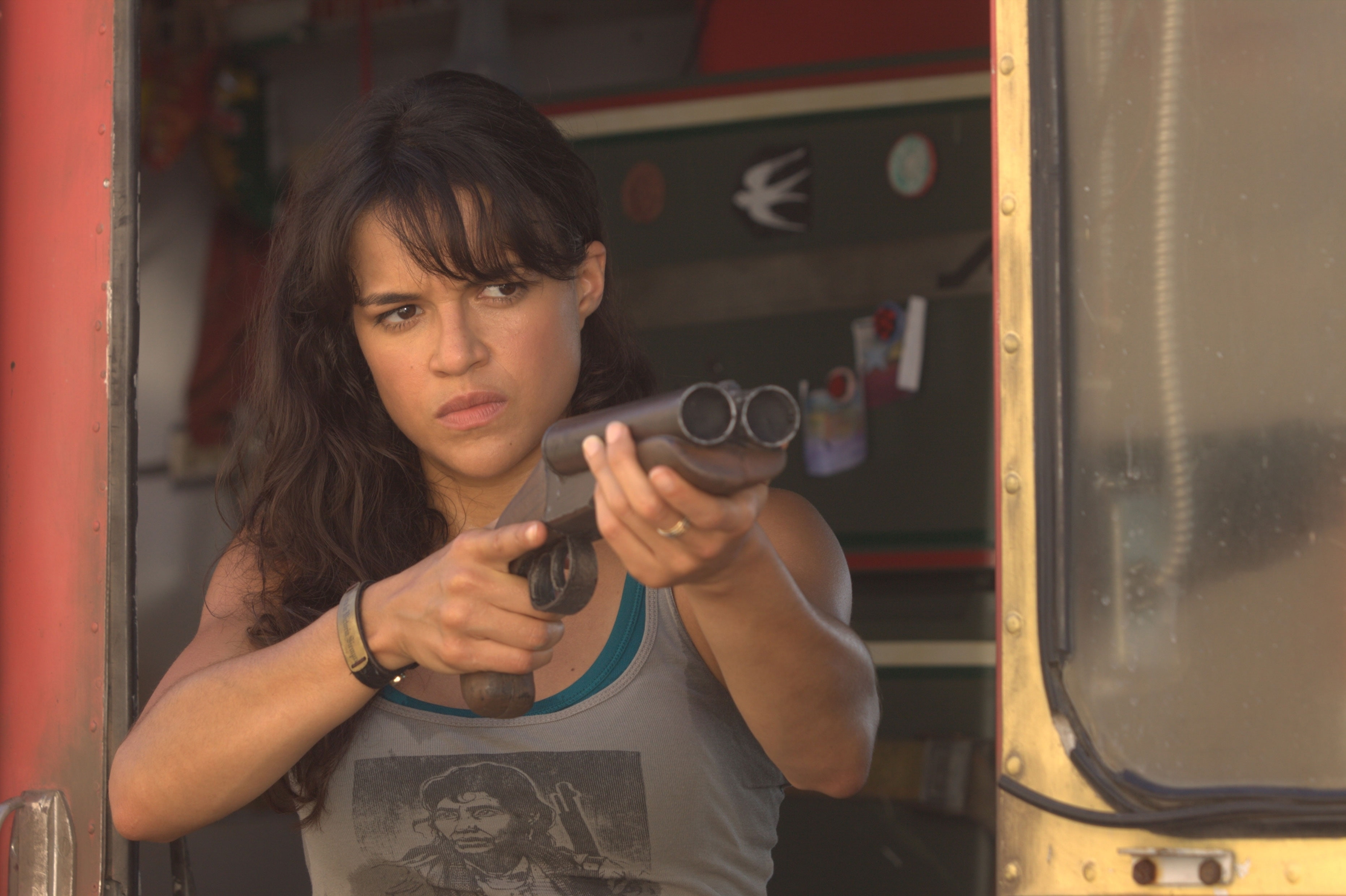 shotgun, Michelle Rodriguez, Machete, weapons, 2K, HD Wallpaper