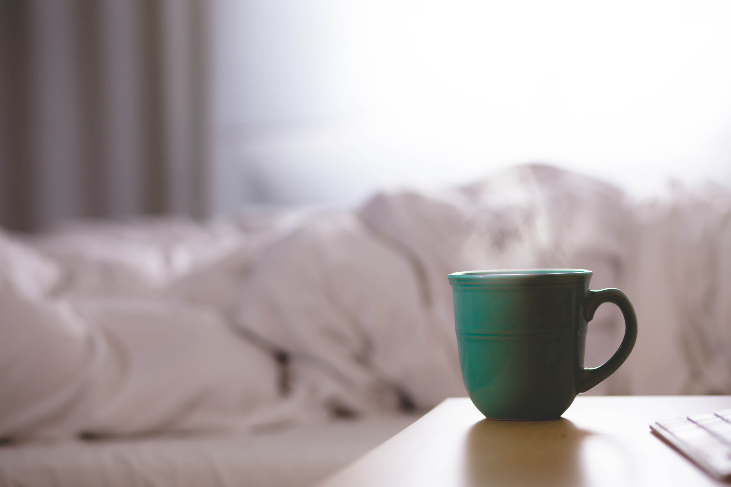 relaxation, refreshment, bed, food and drink, no People, wooden, day, morning, ceramic, tea - hot drink, drink, furniture, tea, coffee Cup, desk, keyboard, HD Wallpaper