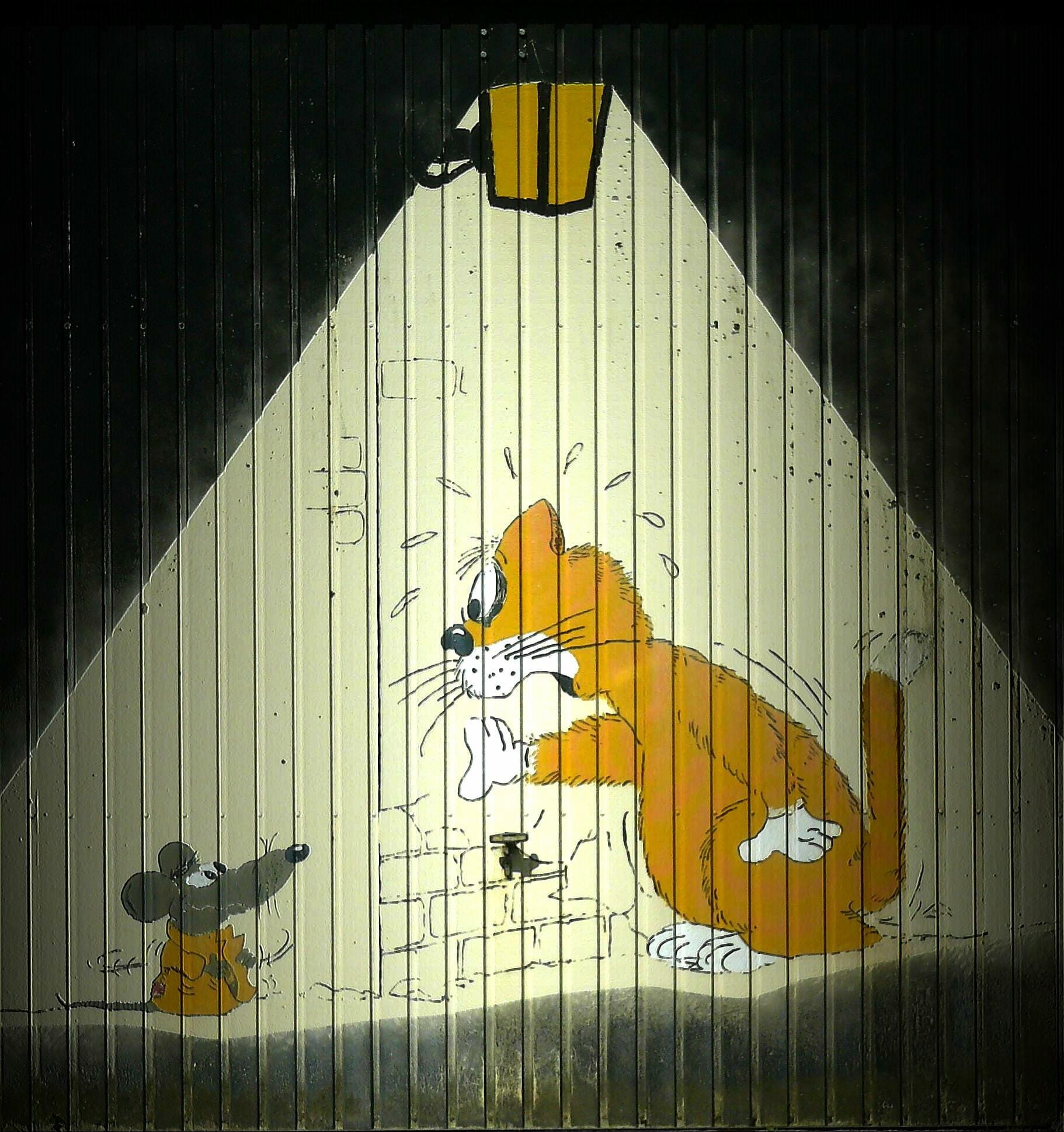 drawing, representation, pattern, animal, shadow, wall - building feature, human representation, garage door, image, sunlight, day, nature, musical instrument, Phone HD Wallpaper
