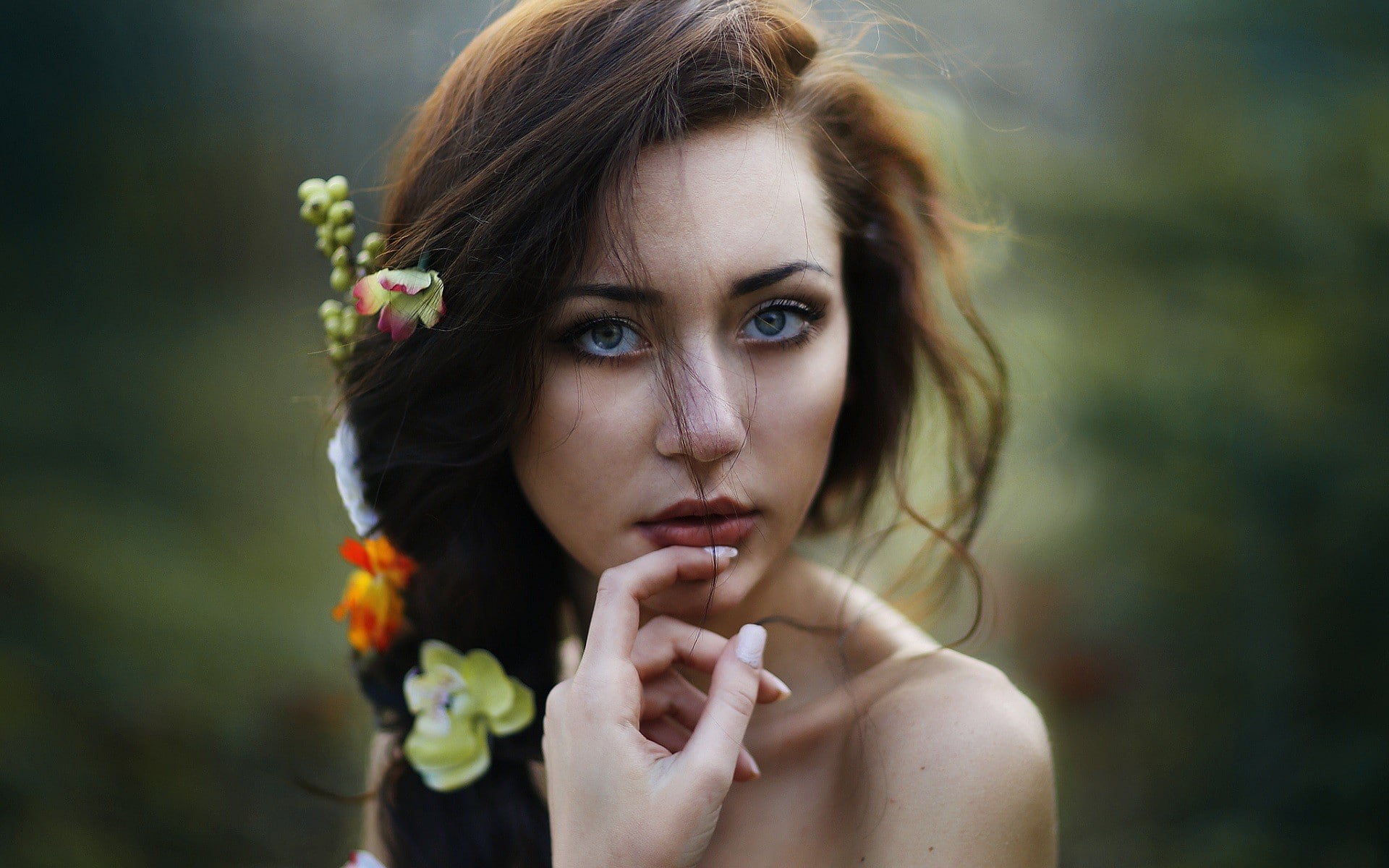 women, beauty, flower in hair, nature, looking at viewer, hairstyle, face, hand on face, portrait, women outdoors, adult, 1080P, flower, fashion, focus on foreground, HD Wallpaper