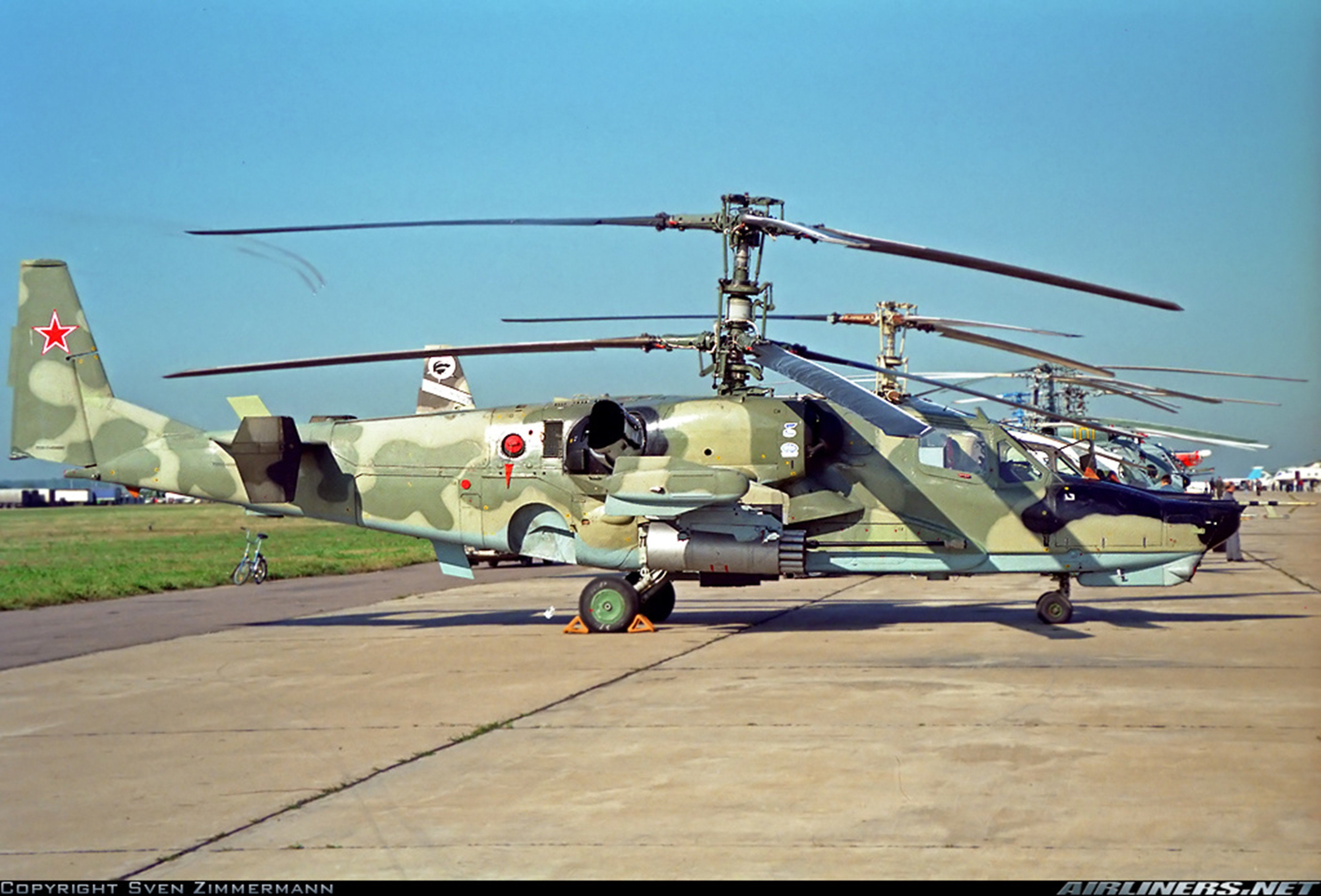 kamov, helicopter, red, russian, black, shark, aircraft, army, star, military, 4K, russia, attack, ka 50, HD Wallpaper