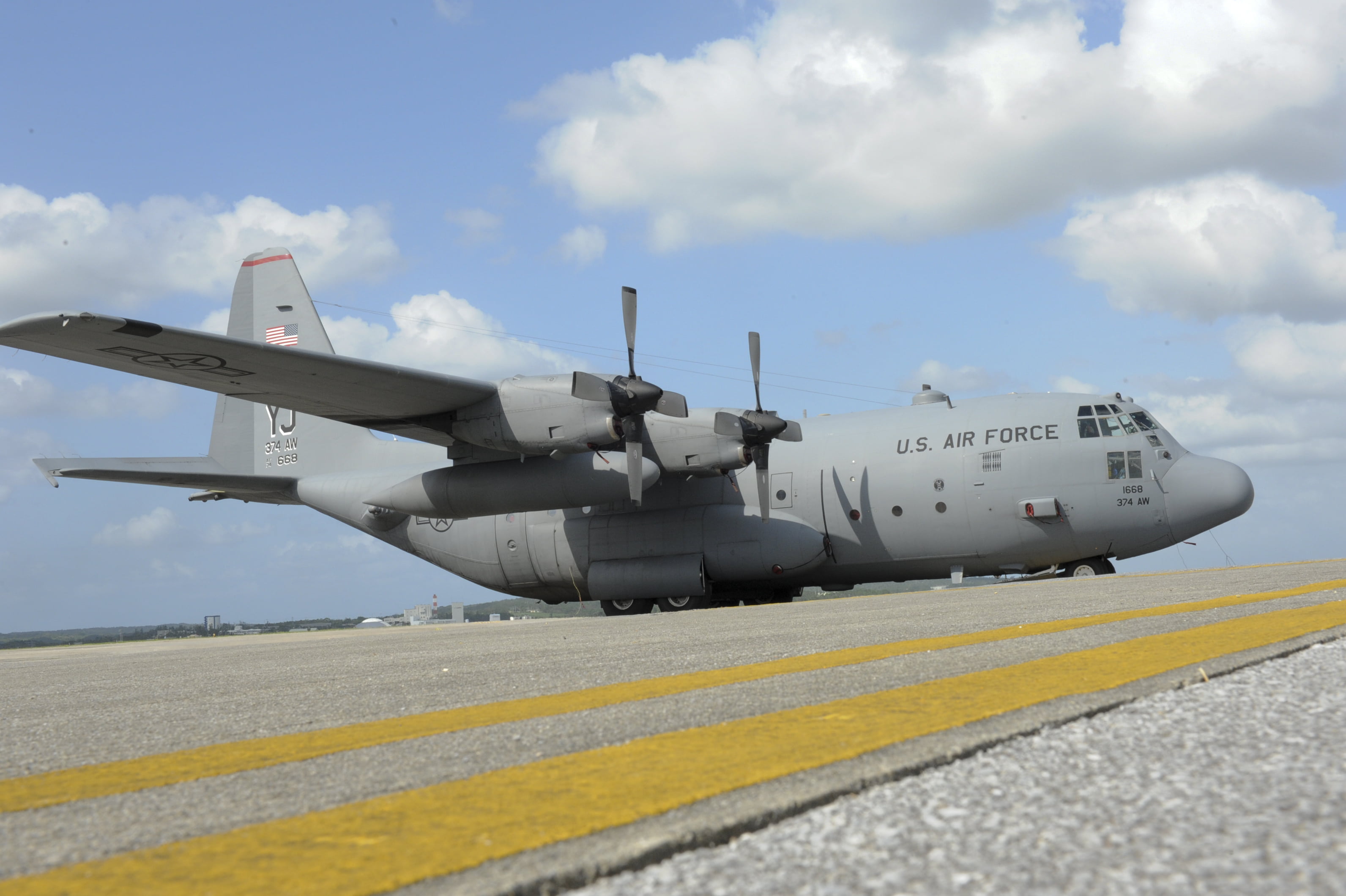 airport, on the move, mode of transportation, cloud - sky, military airplane, the airfield, clouds, military transport, C-130, transportation, military, HD Wallpaper