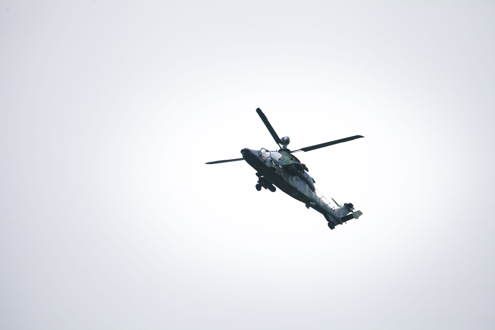 low angle view, transportation, flying, mid-air, Army, mode of Transport, Gunship, air, air Vehicle, travel, Helicopter, Bundeswehr, freedom, gunship, airplane, HD Wallpaper