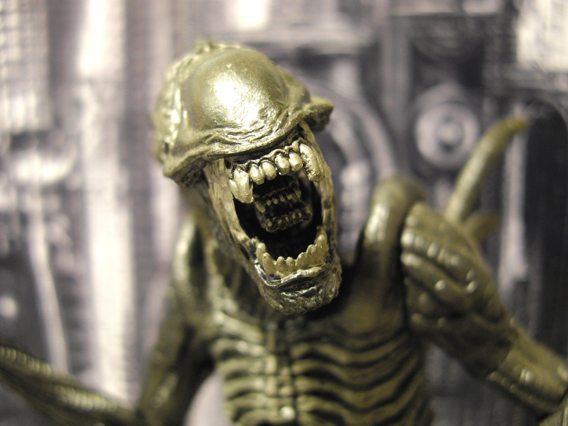 metal, art and craft, human representation, creativity, aliens, human skeleton, mask, selective focus, focus on foreground, belief, sculpture, no people, HD Wallpaper