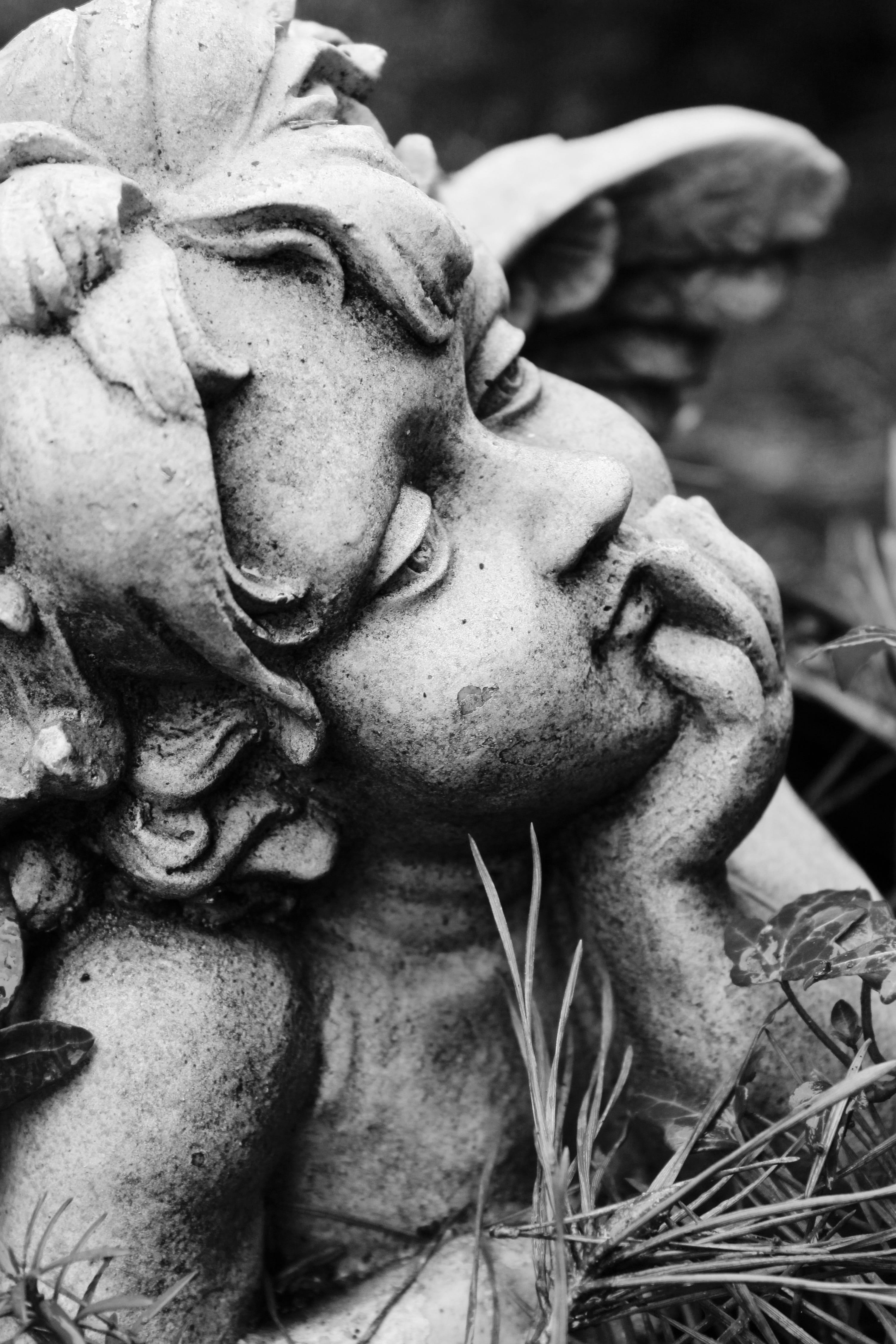 angel, human representation, portrait, photo, grave, cemetery, 4K, pray, statue, faith, figure, carving - craft product, die, holy, female likeness, no people, Phone HD Wallpaper