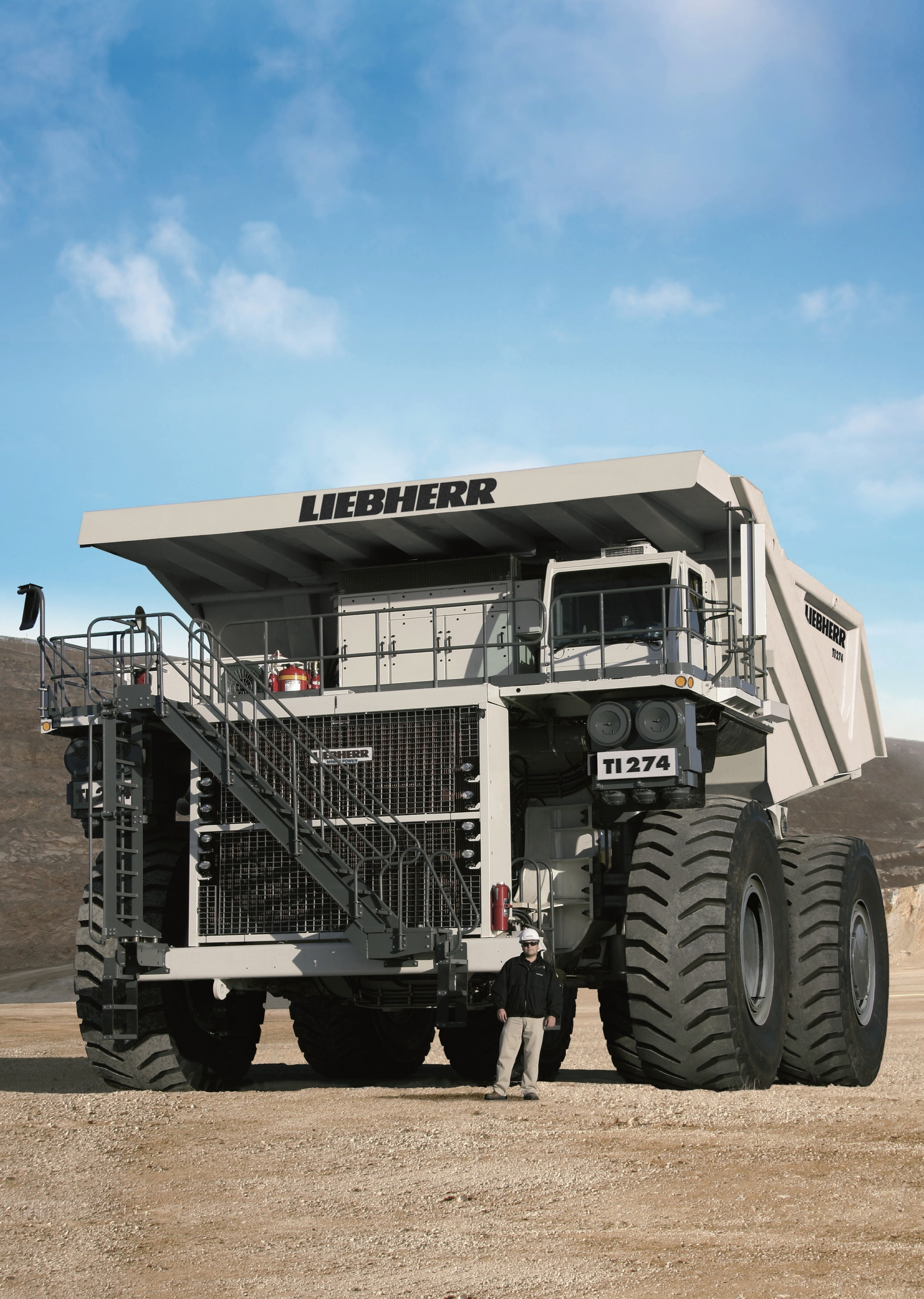 2007, 2K, 274, liebherr, Phone HD Wallpaper