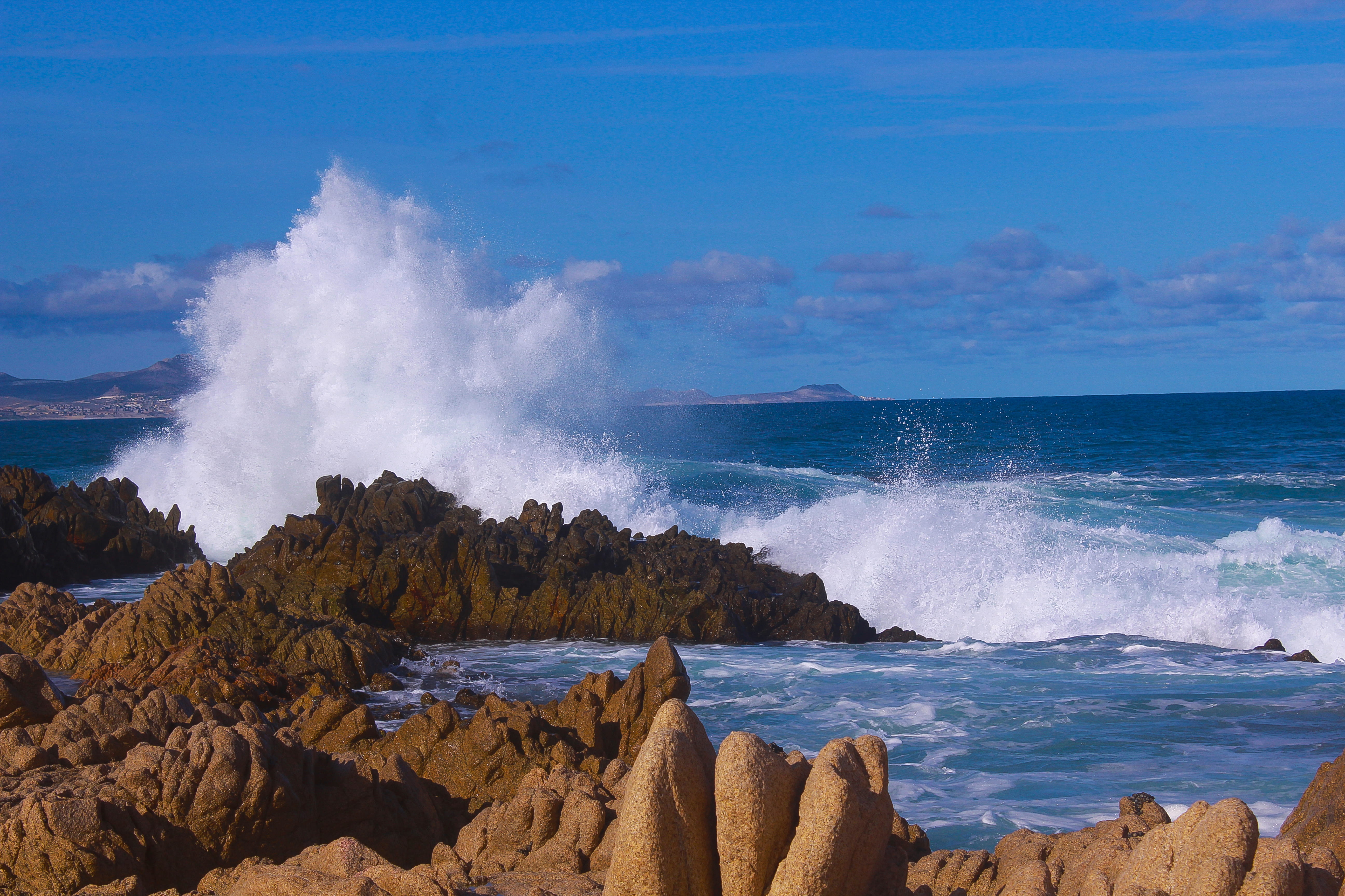 crashing, beach, sky, ocean, 5K, sea, day, splashing, no people, mar de cortes, rock - object, power, rock formation, scenics - nature, breaking, water, HD Wallpaper