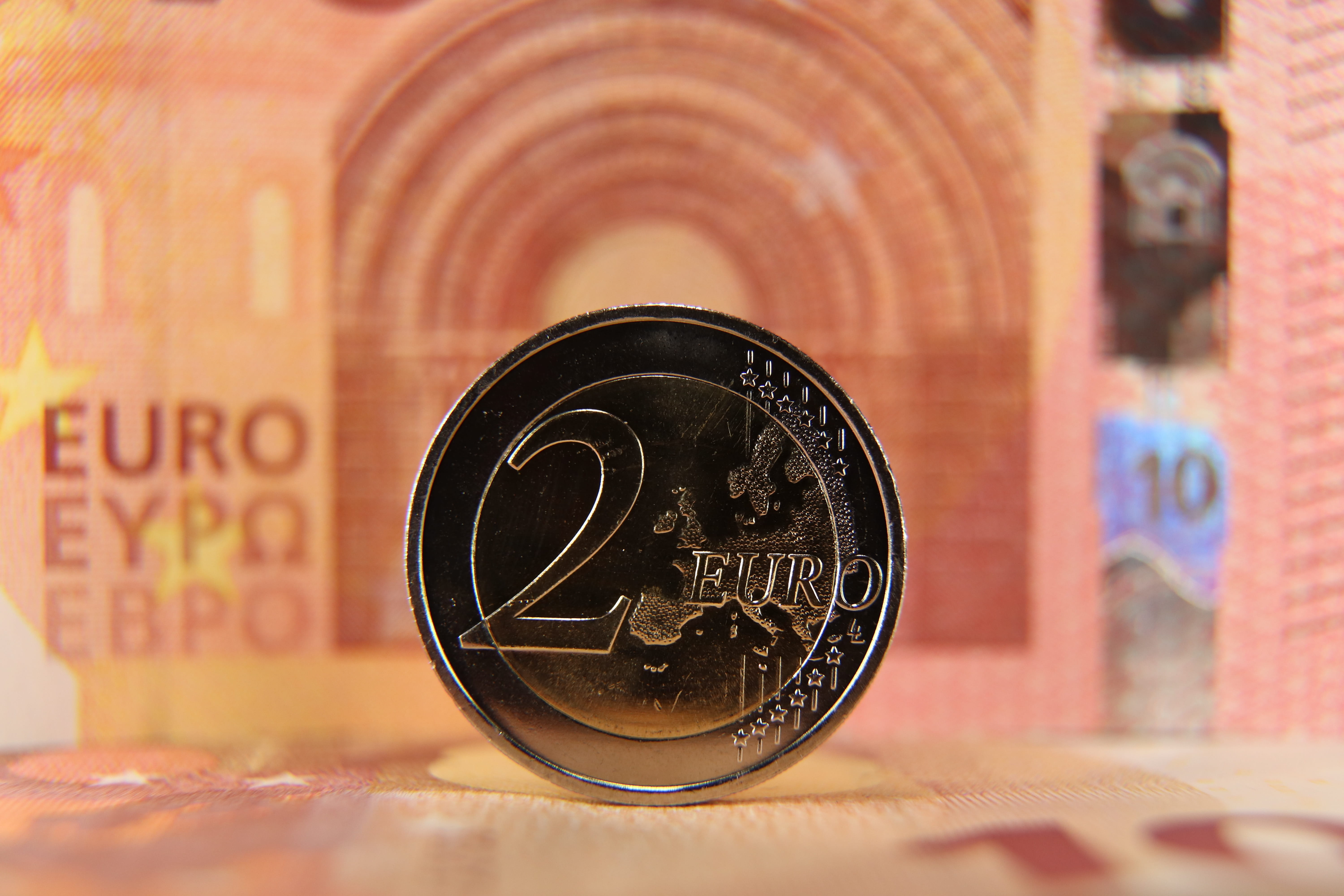 two, paying, european union, money, no people, number, euro money, cash, eu, payment, value, investment, bank, dollar bill, corporate business, banknote, HD Wallpaper