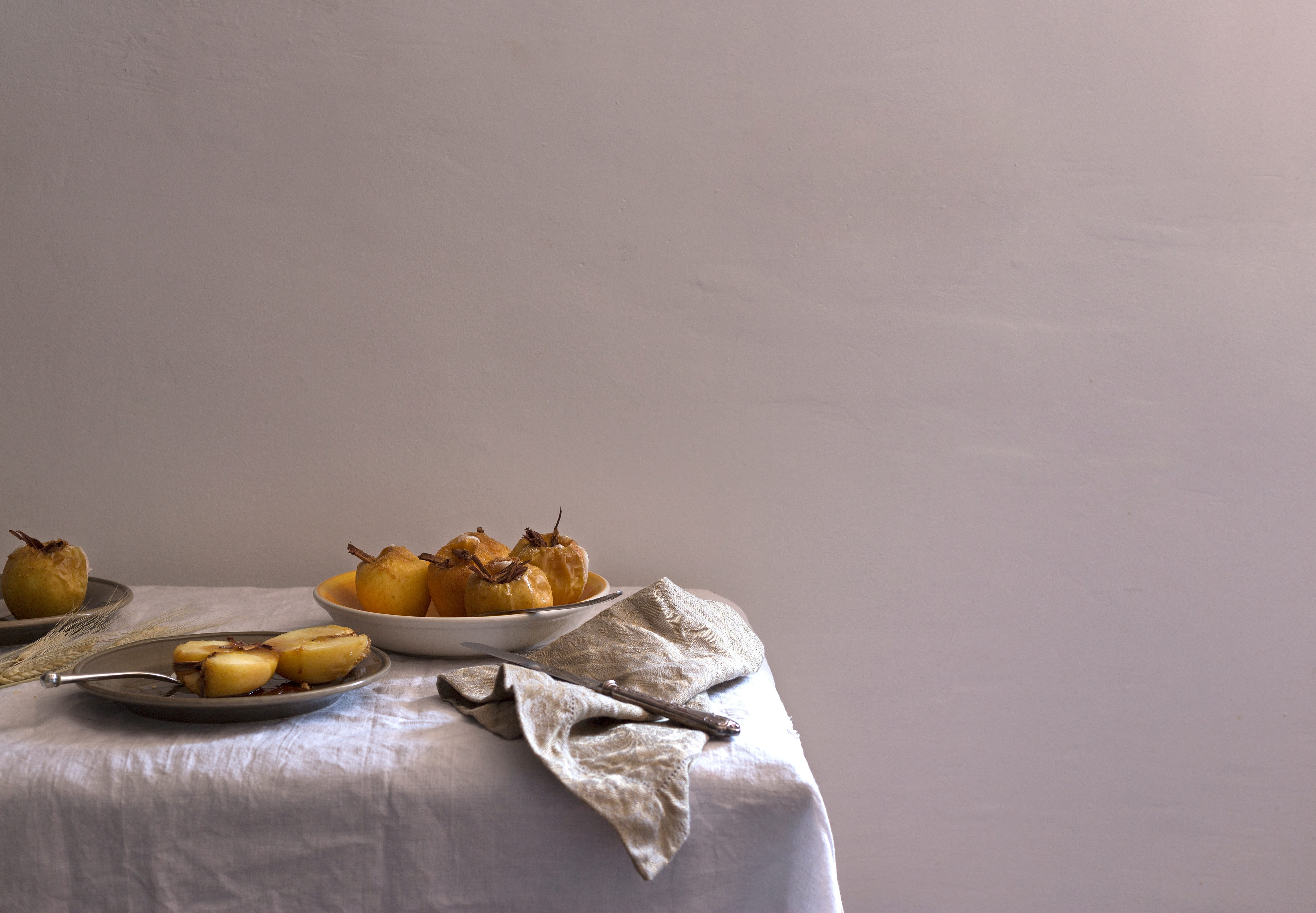 saucer, dessert, copy space, bowl, wellbeing, food, paper, indulgence, snack, breakfast, 5K, studio shot, bread, color Image, no People, food And Drink, HD Wallpaper