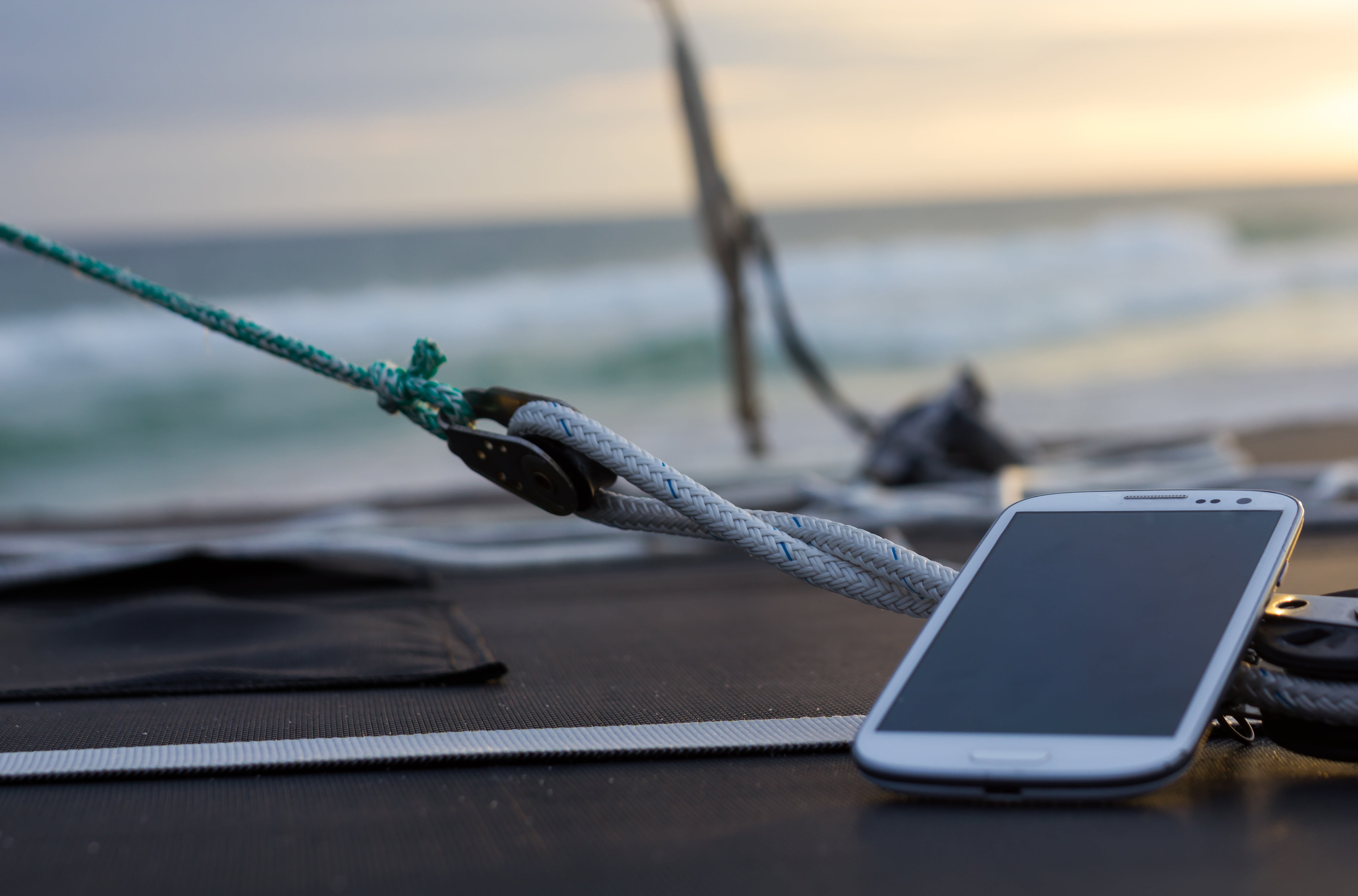 samsung, colorful, selective focus, smart phone, s, screen, fun connected, galaxy, sunset, outdoors, white, business travel, blue, no people, nature, yellow, HD Wallpaper