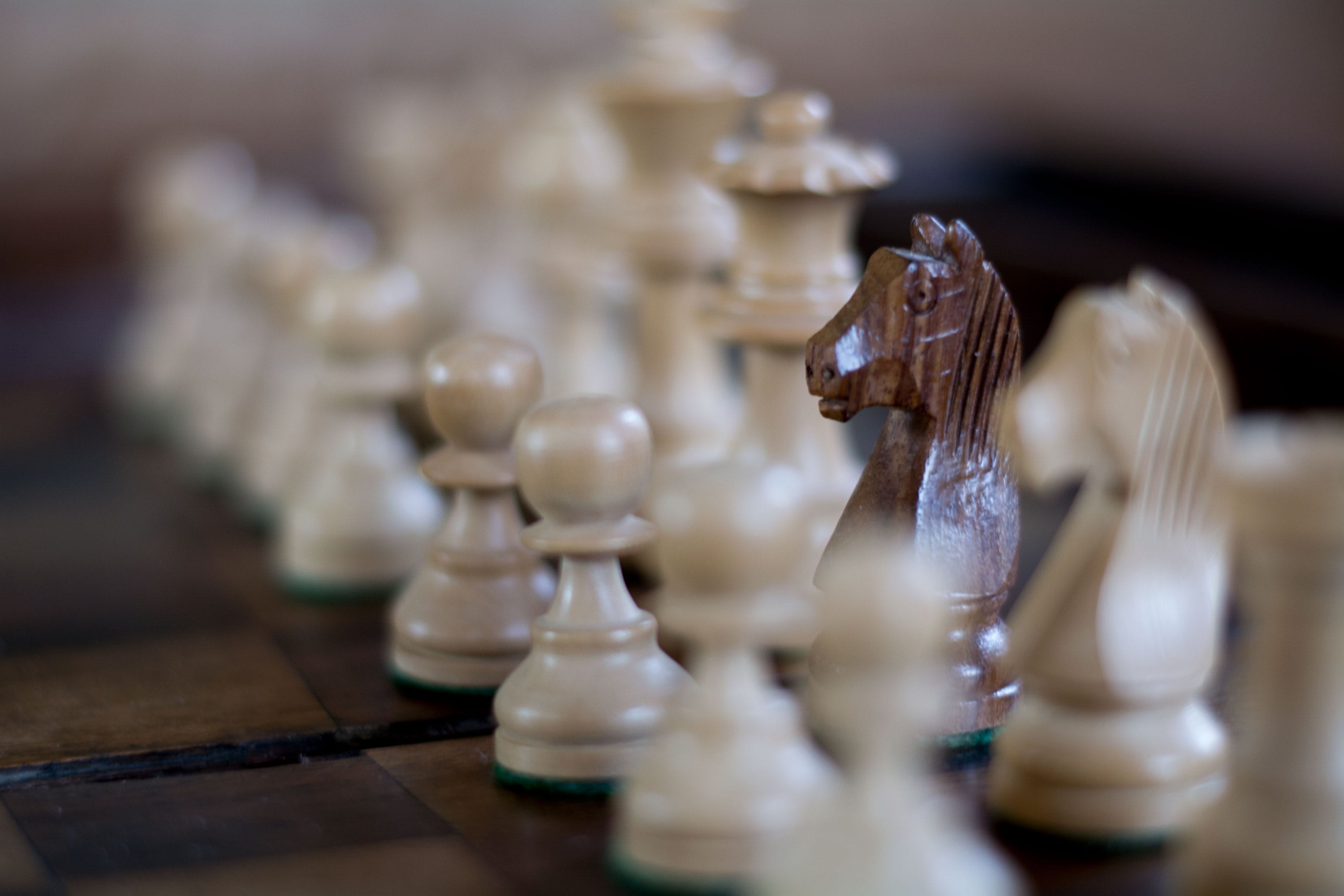 symbol, white, selective focus, leisure Games, defected, wood - Material, pawn - Chess Piece, 2K, chess Board, Strategy, king - Chess Piece, challenge, HD Wallpaper