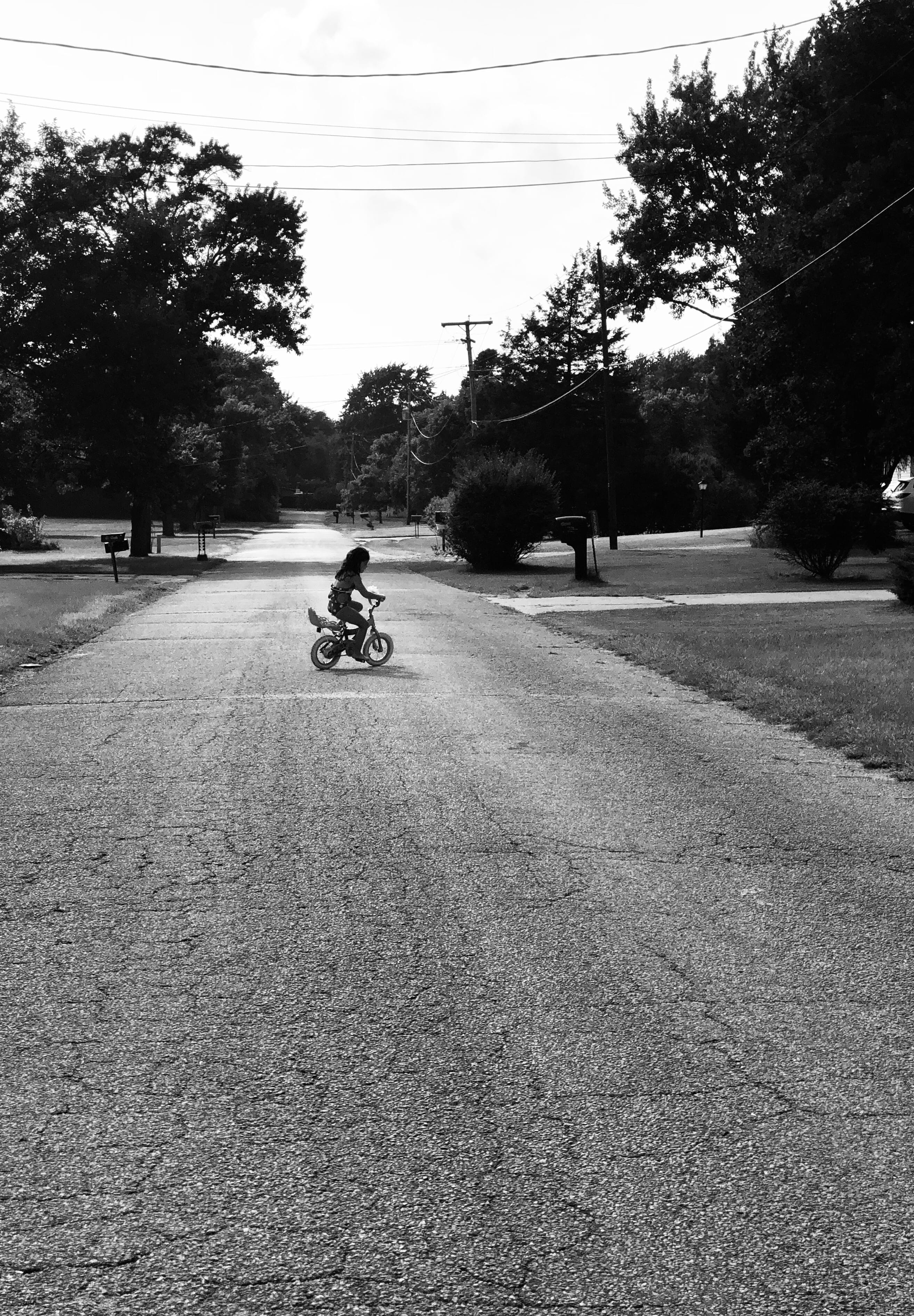 riding, plant, get outside, outdoors, motion, black and white, the way forward, summer, one person, 2K, city, ride, architecture, bikes, play, child, tree, Phone HD Wallpaper