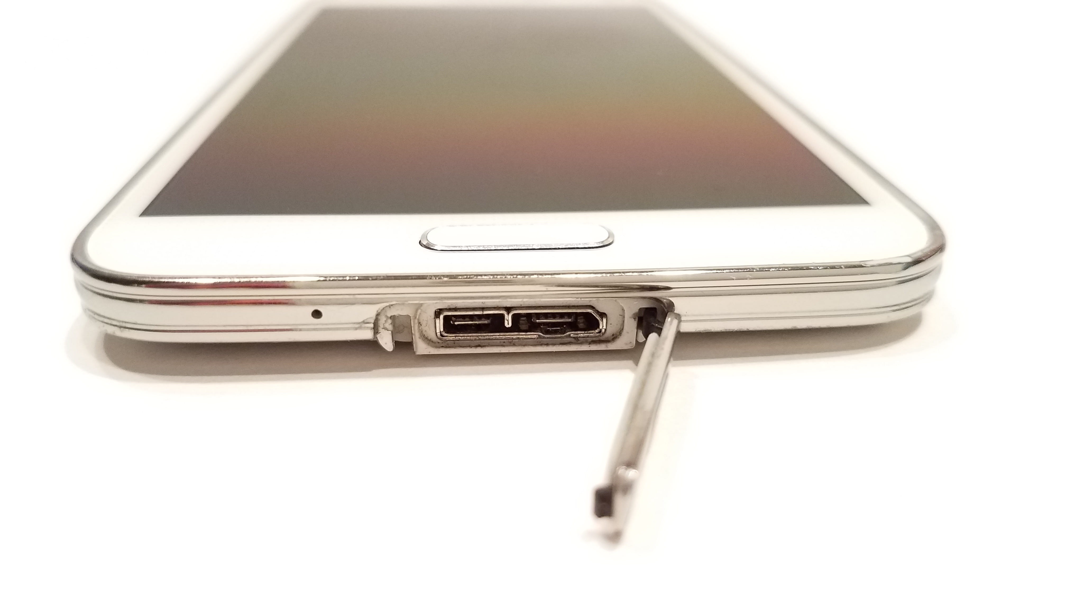 galaxy, S5, cut out, samsung, no People, 4K, computer equipment, touch Screen, isolated On White, Samsung, internet, close-up, charger port, wireless Technology, HD Wallpaper