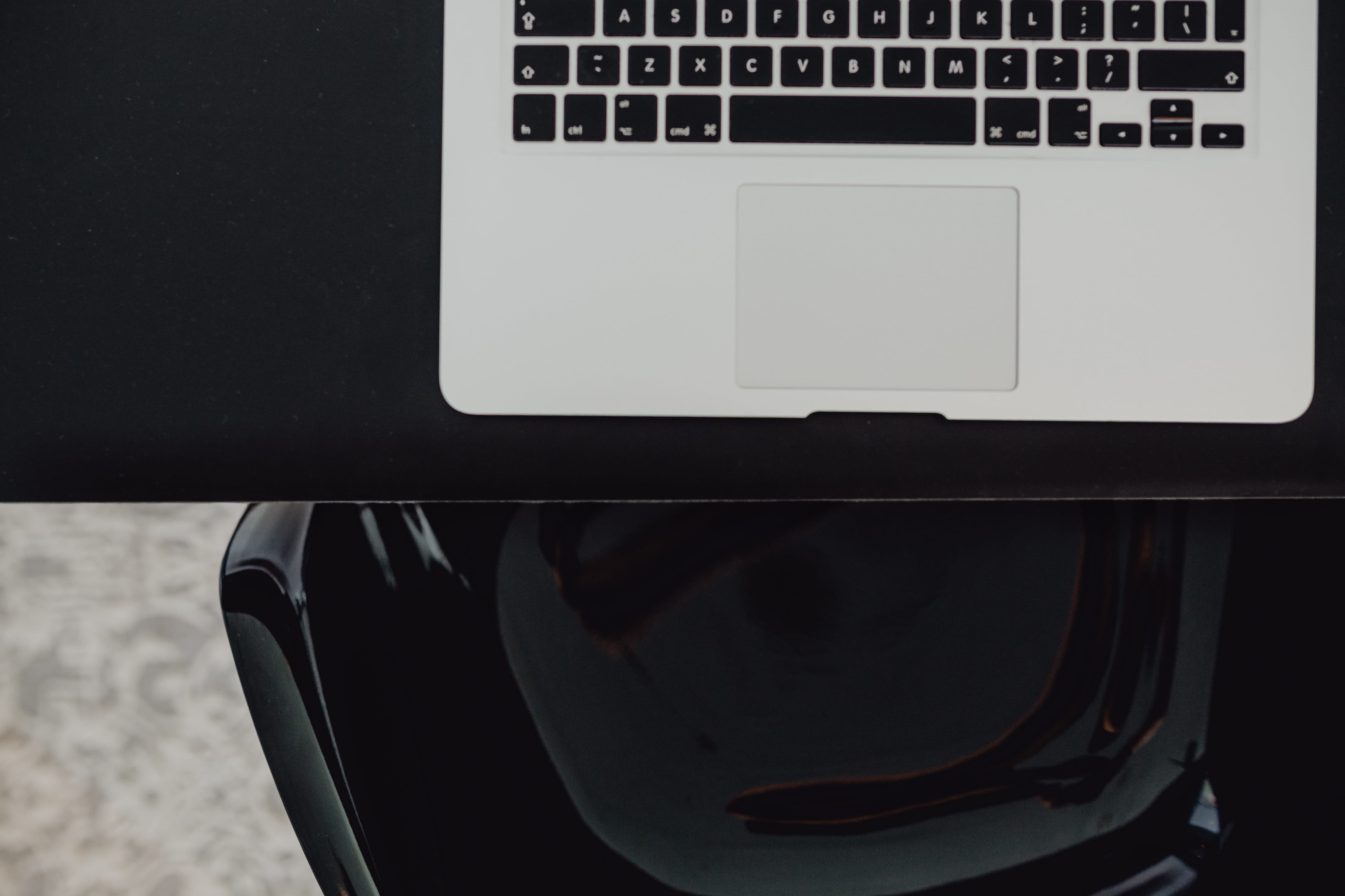 blank, workspace, home, macbook, wireless technology, silver colored, communication, reflection, studio, computer equipment, laptop, indoors, working, close-up, HD Wallpaper