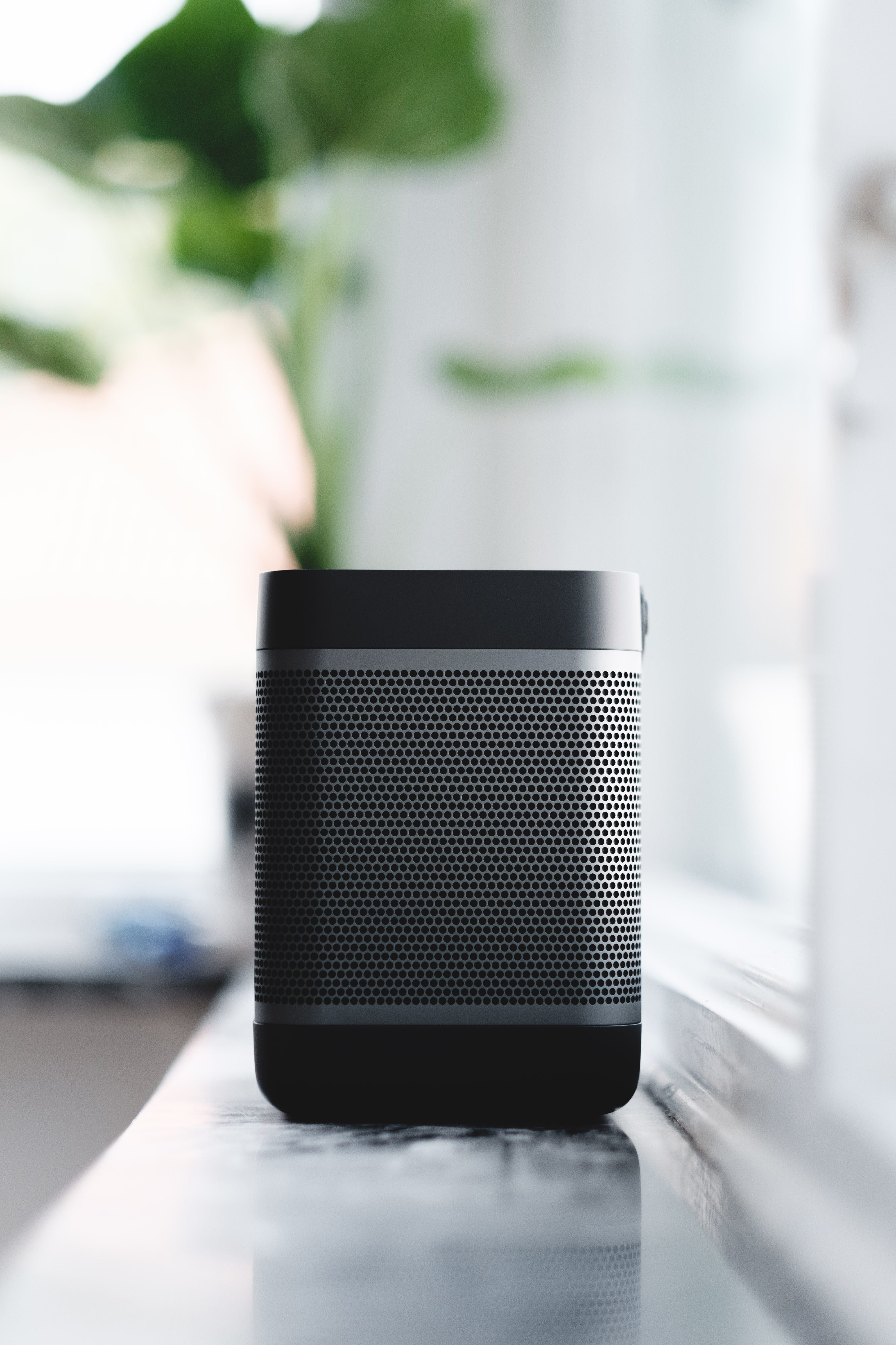 absence, connection, photography, nordic, scandinavium, people, table, black, speaker, technology, reflection, 5K, window, microphone, focus on foreground, Phone HD Wallpaper