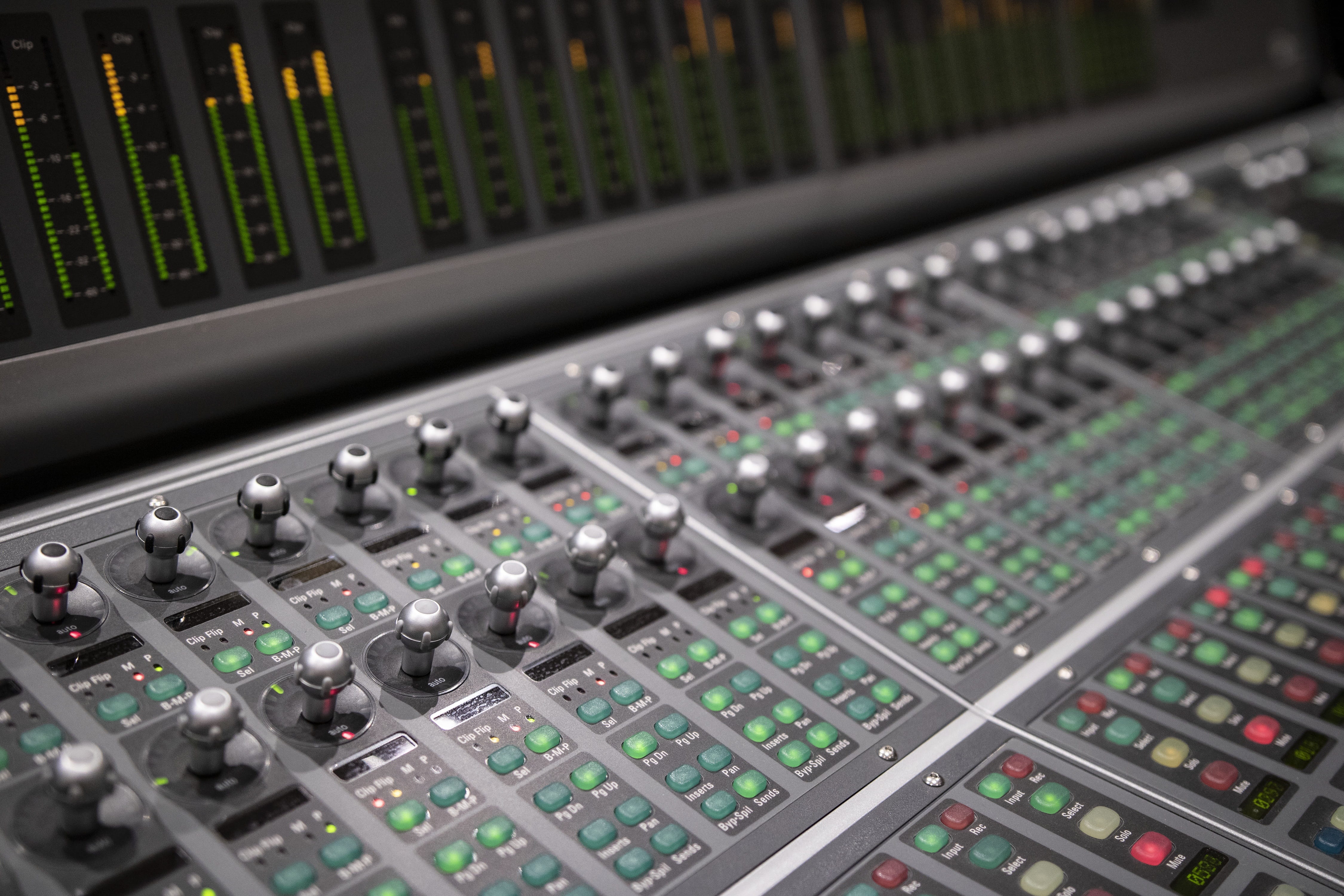 equipment, in a row, radio, no people, cable, digital, 4K, complexity, sound mixer, mp3, close-up, control, electrical equipment, controllers, network server, HD Wallpaper