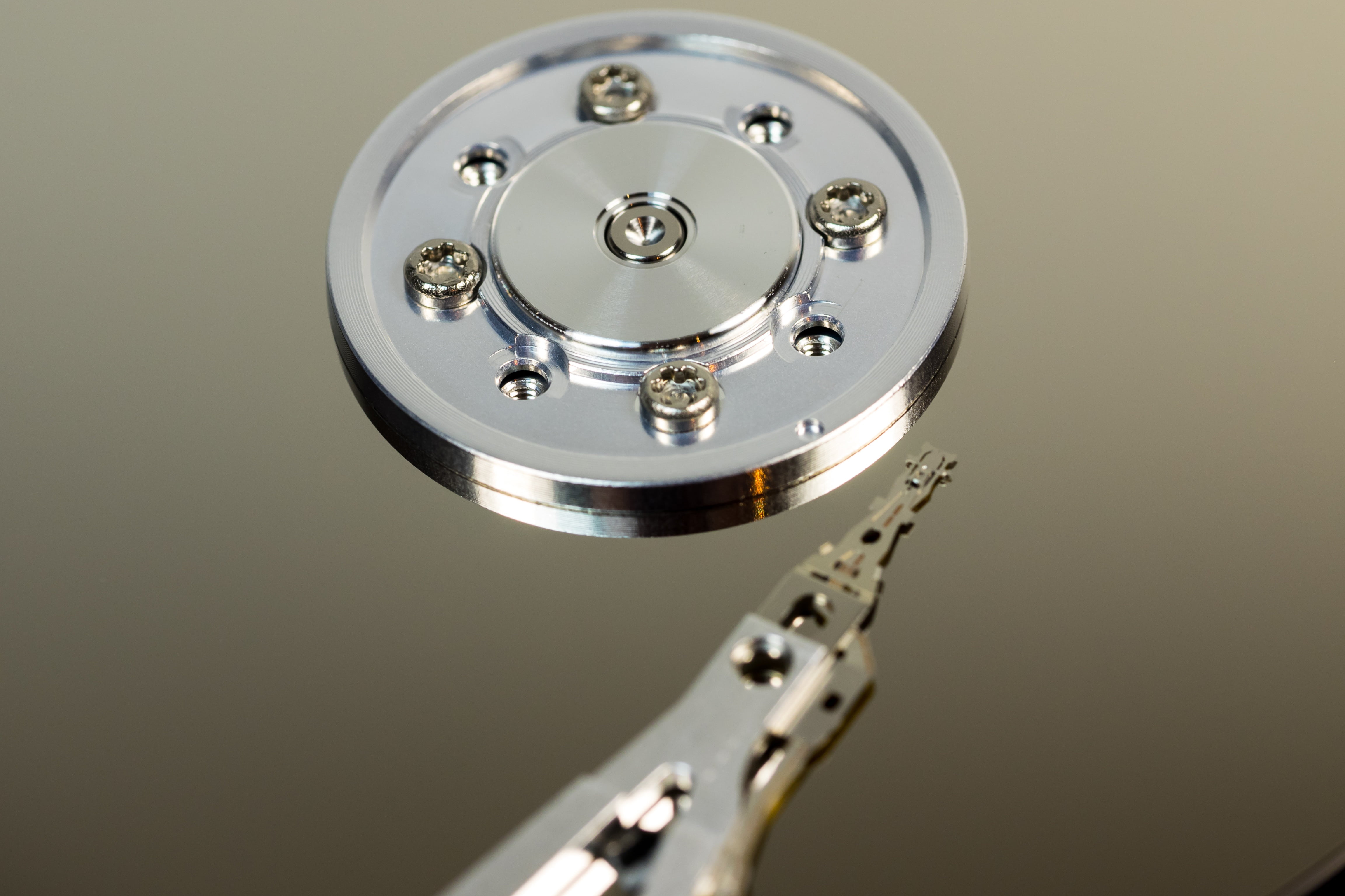 motherboard, equipment, sata, chrome, reflection, shape, clean, silver - metal, colored background, detail, macro, hard drive, storage compartment, memory chip, HD Wallpaper
