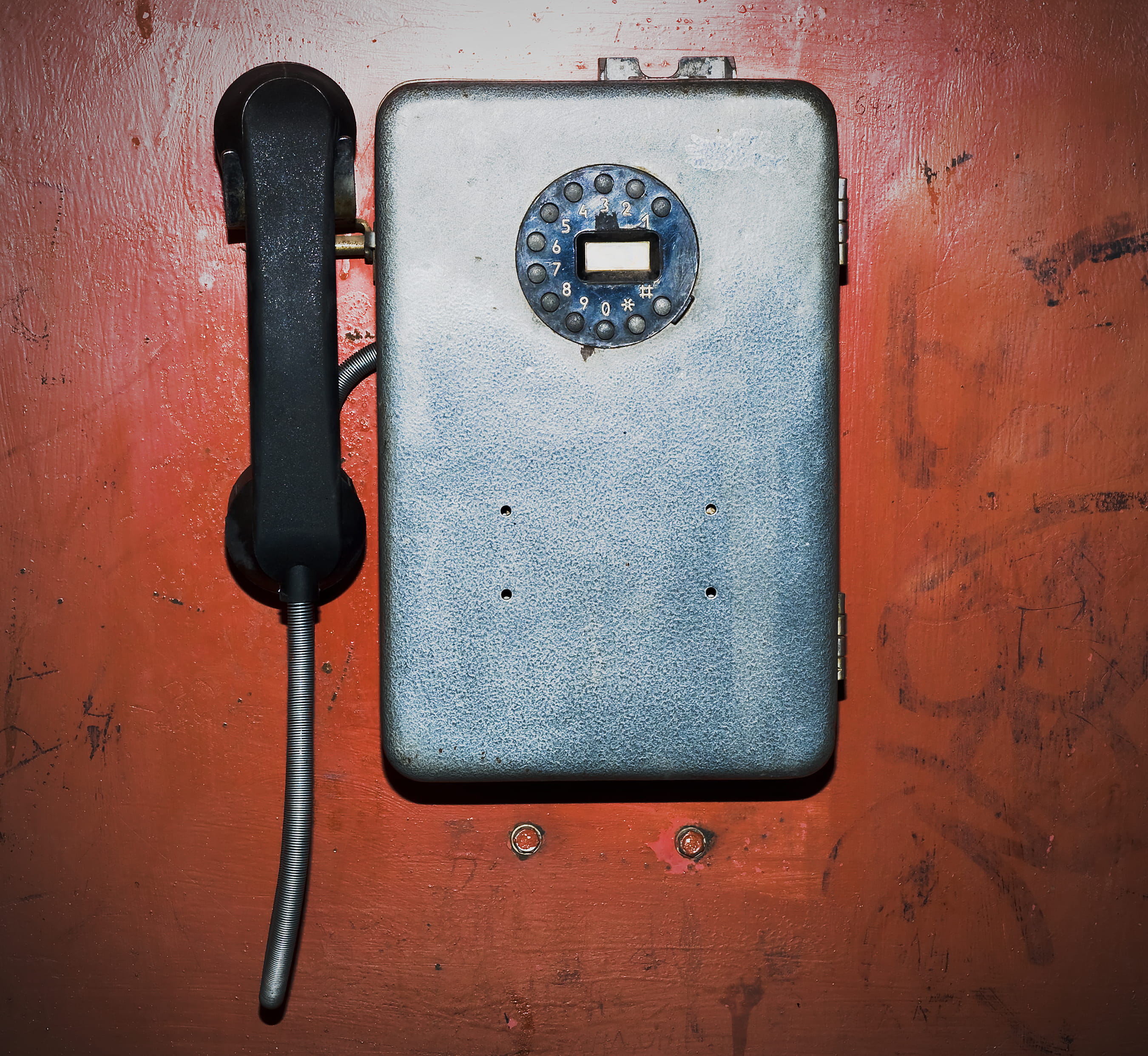 outdoors, telecommunications equipment, public, 2K, wall - building feature, control, built structure, telephone, destroyed, metal, connection, technology, HD Wallpaper