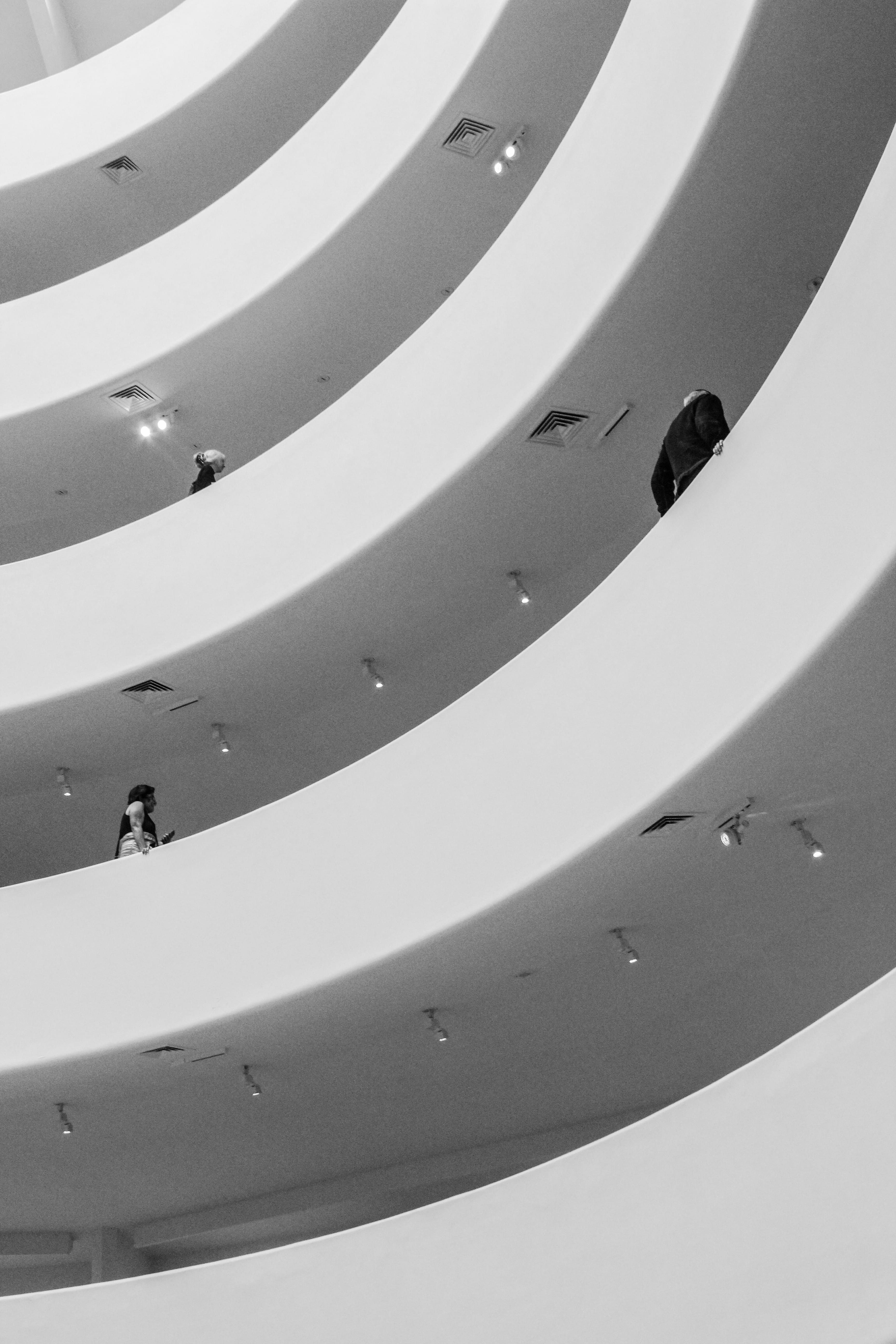 lifestyles, technology, no people, nyc, modern, stripes, united states, built structure, architecture, close-up, museum, full frame, guggenheim museum, Phone HD Wallpaper