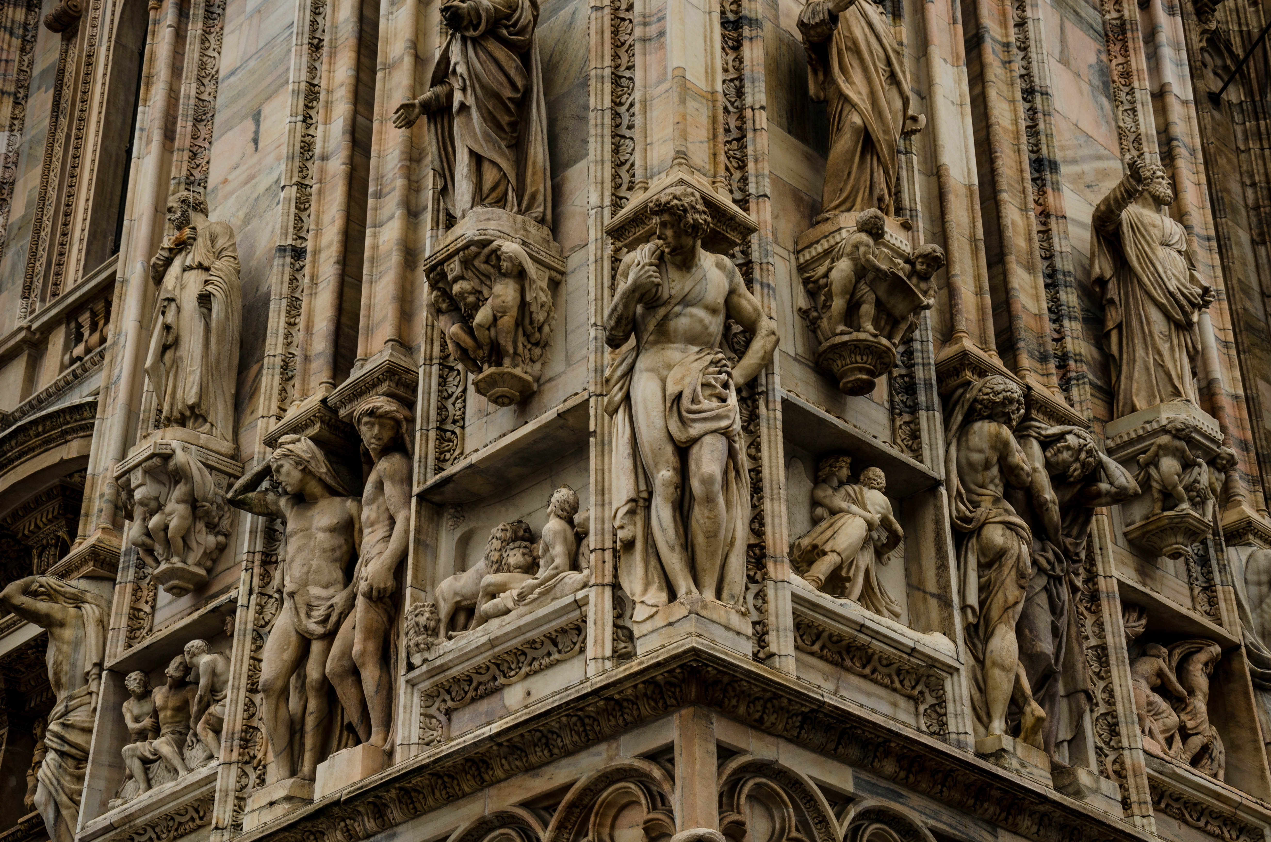 duomo, building exterior, history, sculpture, built structure, ornate, human representation, carving, architecture, place of worship, duomo di milano italy, HD Wallpaper