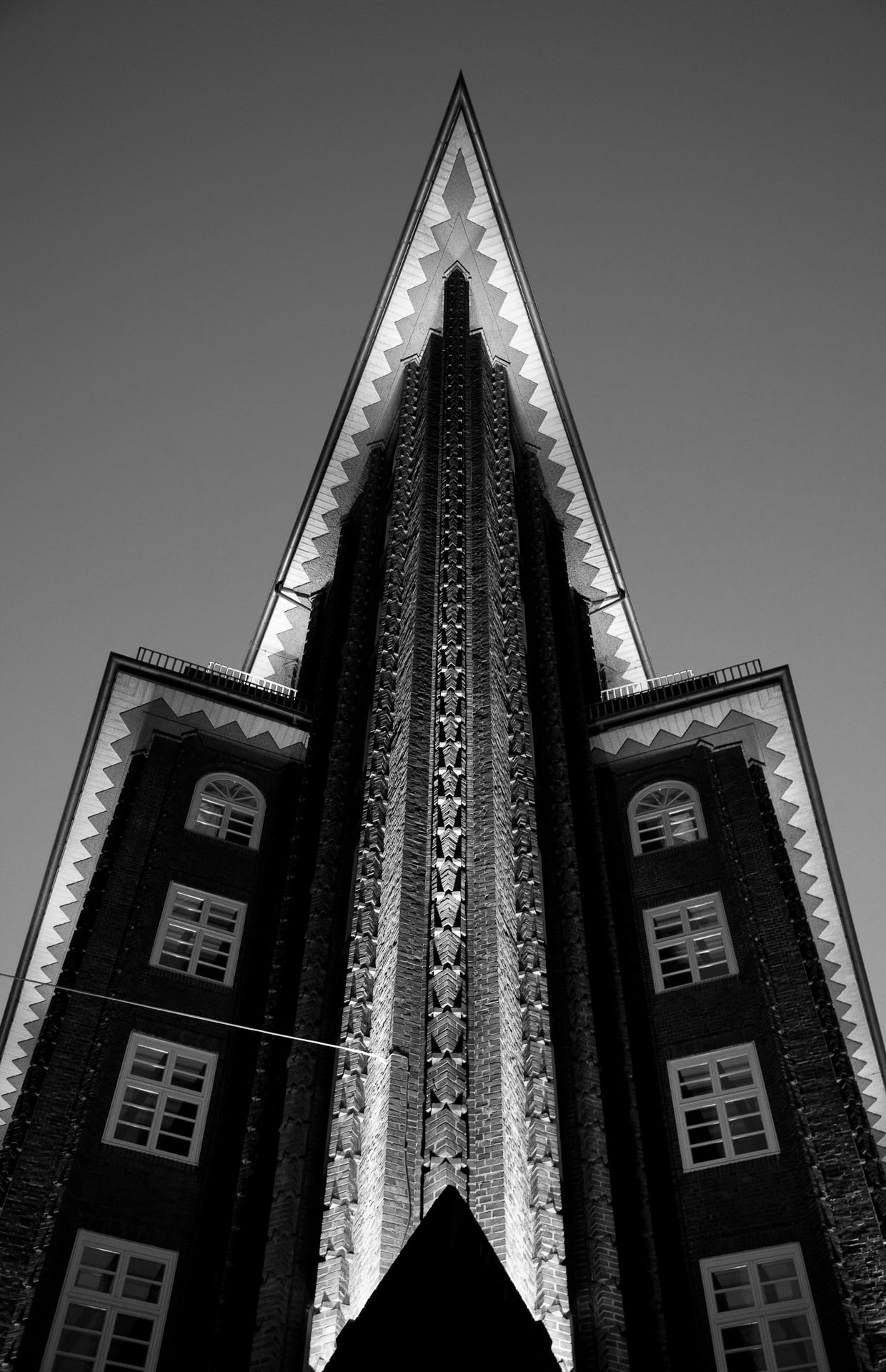 triangle shape, tall - high, Germany, day, travel destinations, low angle view, religion, skyscraper, lights, Hamburg, place of worship, bricks, architecture, Phone HD Wallpaper