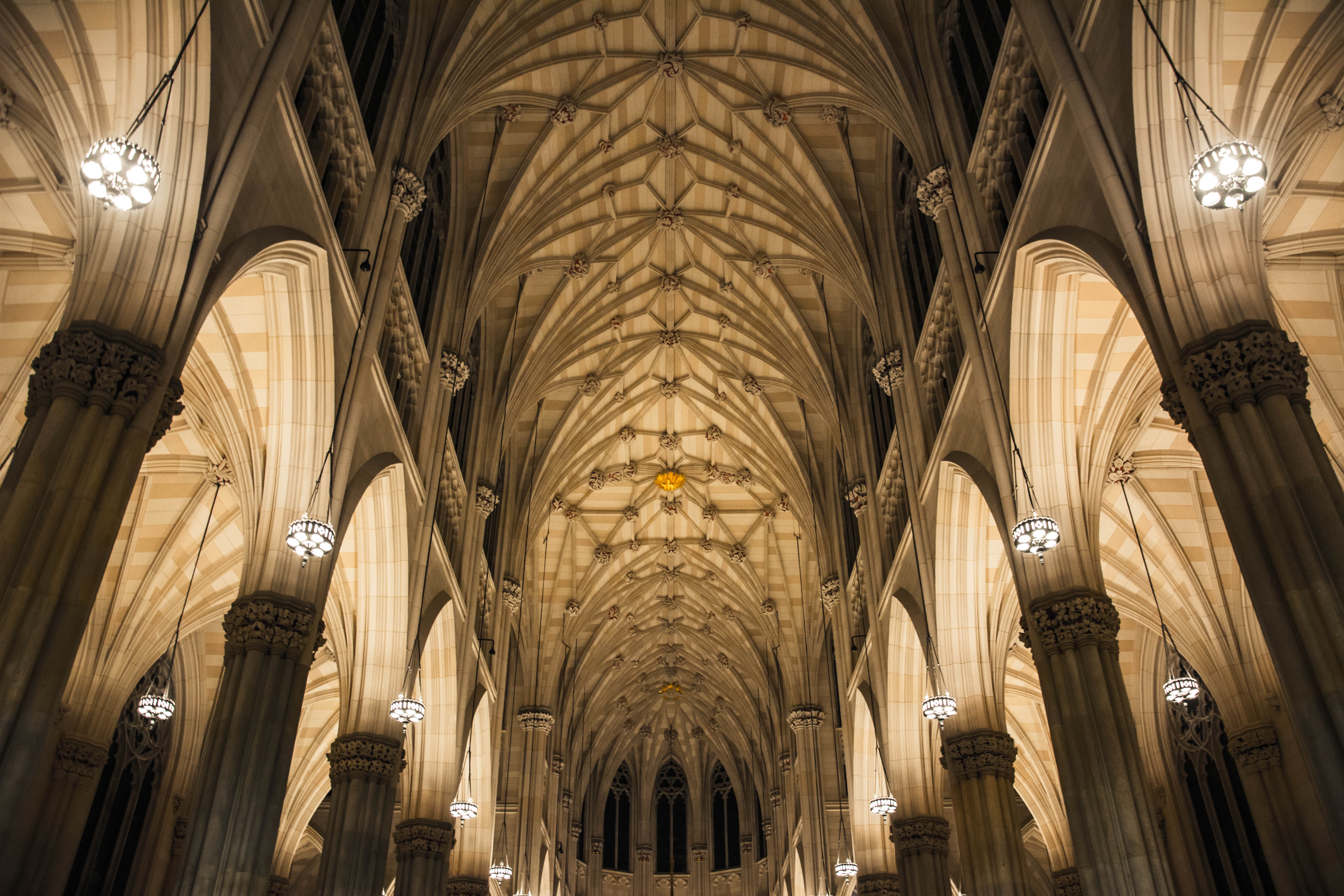 aisle, indoors, column, architecture and art, arch, dome, spirituality, place of worship, gothic style, photography, built structure, interior, architectural column, HD Wallpaper