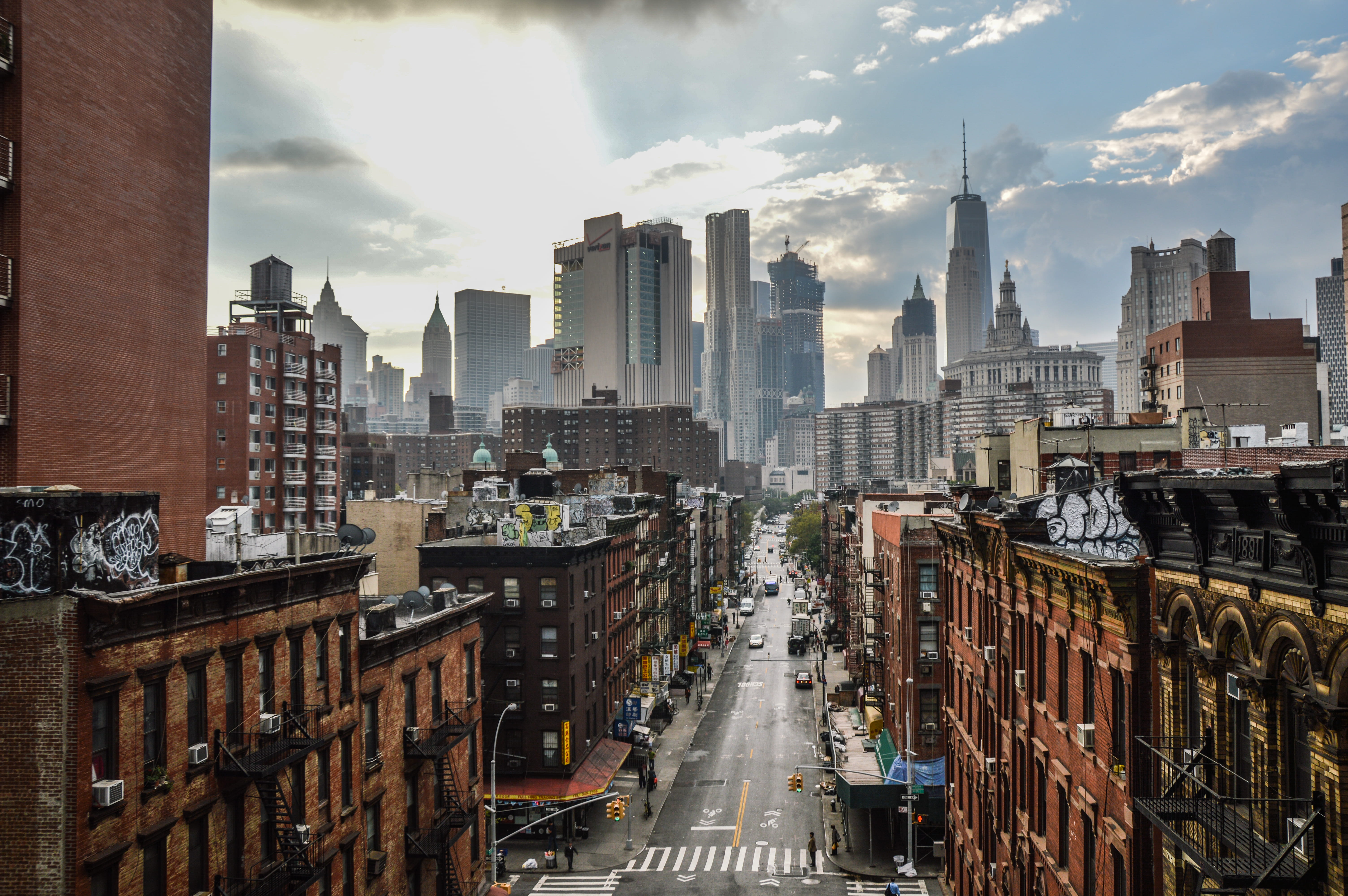 urban, day, urban style, residential district, cloud, new york, traffic, city, graffiti, sunset, urban life, modern, tall - high, sky, street, cityscape, HD Wallpaper