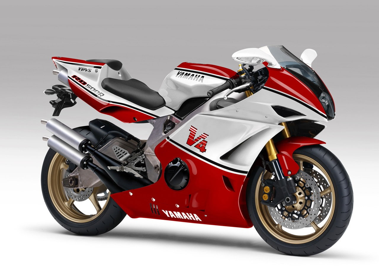 driving, speed, helmet, crash helmet, tire, headwear, biker, cut out, wheel, extreme sports, competition, mode of transportation, motorcycle racing, sports race, HD Wallpaper