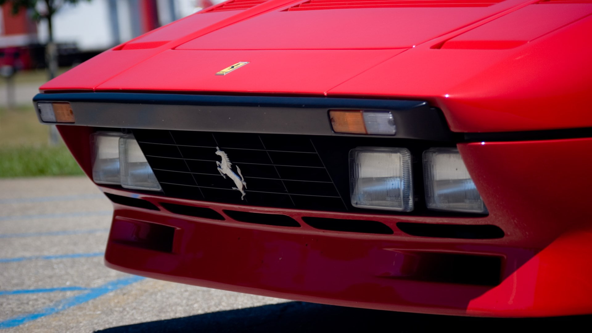 car, window, 1080P, outdoors, focus on foreground, motor vehicle, mode of transportation, day, travel, no people, ferrari 288, bus, city, selective focus, HD Wallpaper