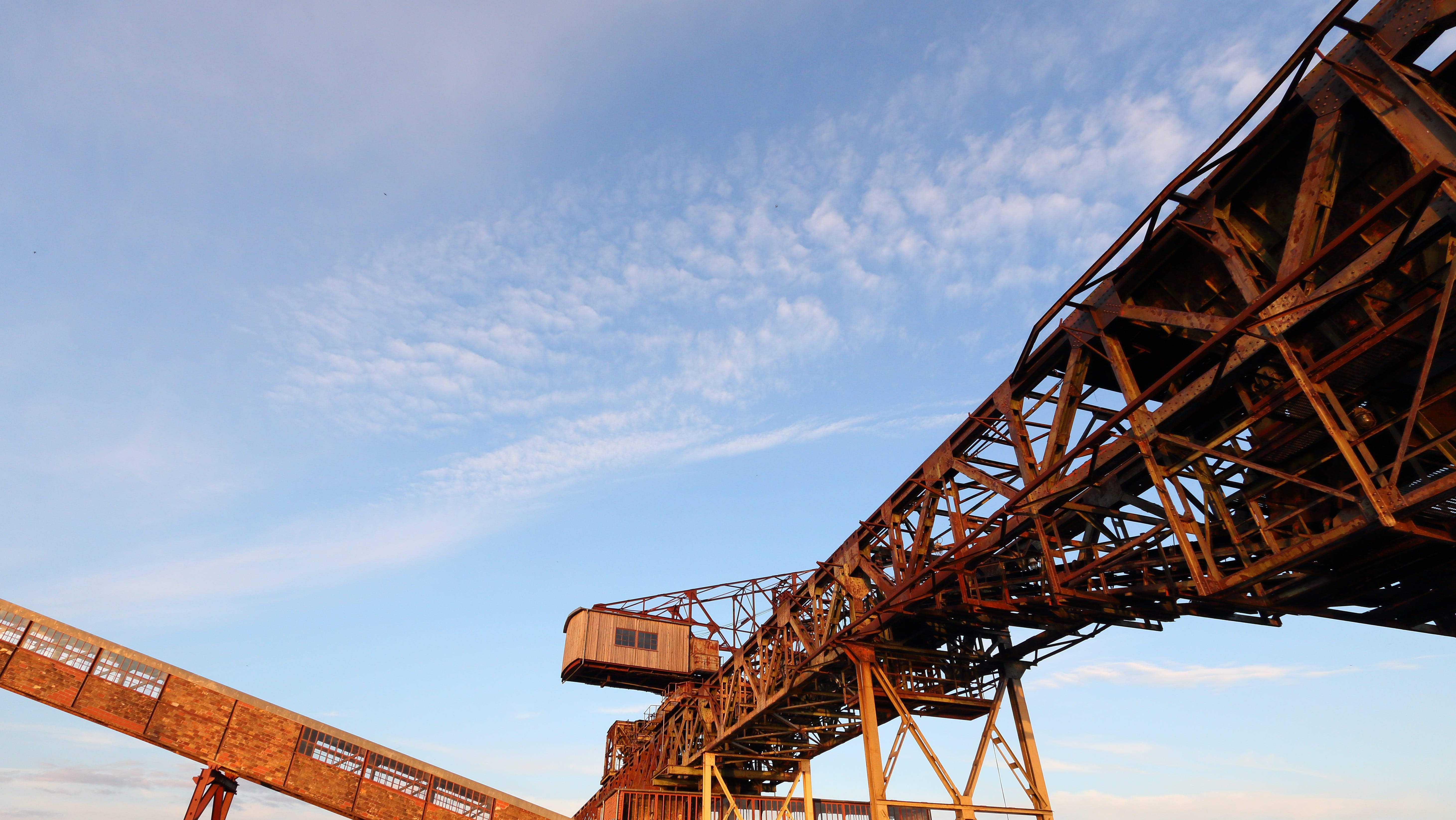 machinery, nature, mining, construction site, 5K, day, metal, germany, architecture, construction machinery, crane, peenemunde, kraftwerk, transportation, HD Wallpaper