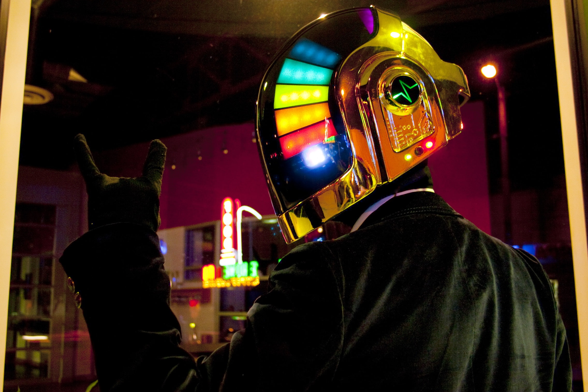 bangalter, synthpop, scene, punk, daft, movement, homem christo, color, music, electronic, reflection, helmet, visor, thomas, musicians, french, guy manuel, HD Wallpaper