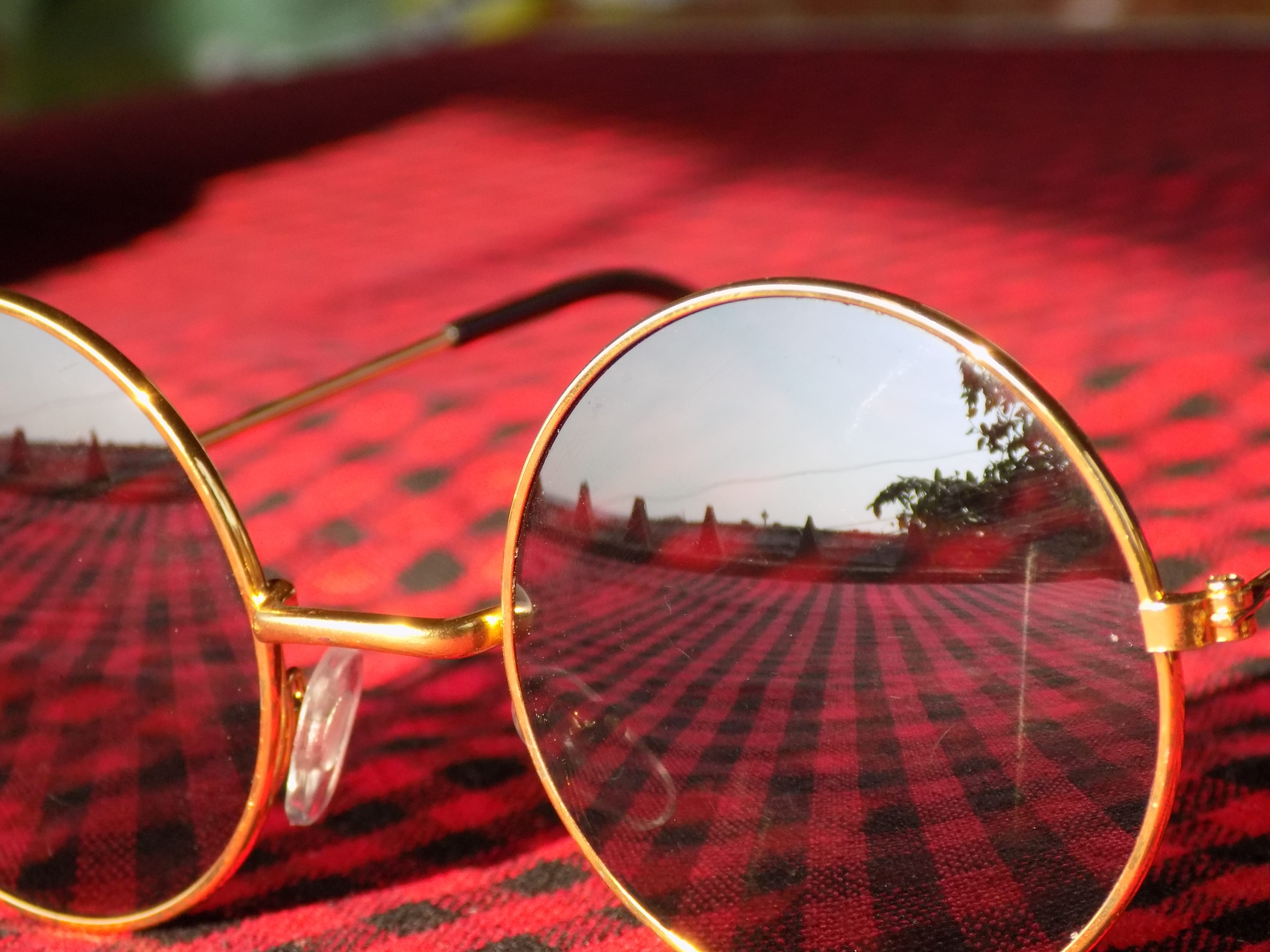 circle, india, eyeglasses, eyewear, selective focus, eyesight, red, alappuzha, transparent, sunglasses, close-up, luxury, personal accessory, shape, rayban, HD Wallpaper