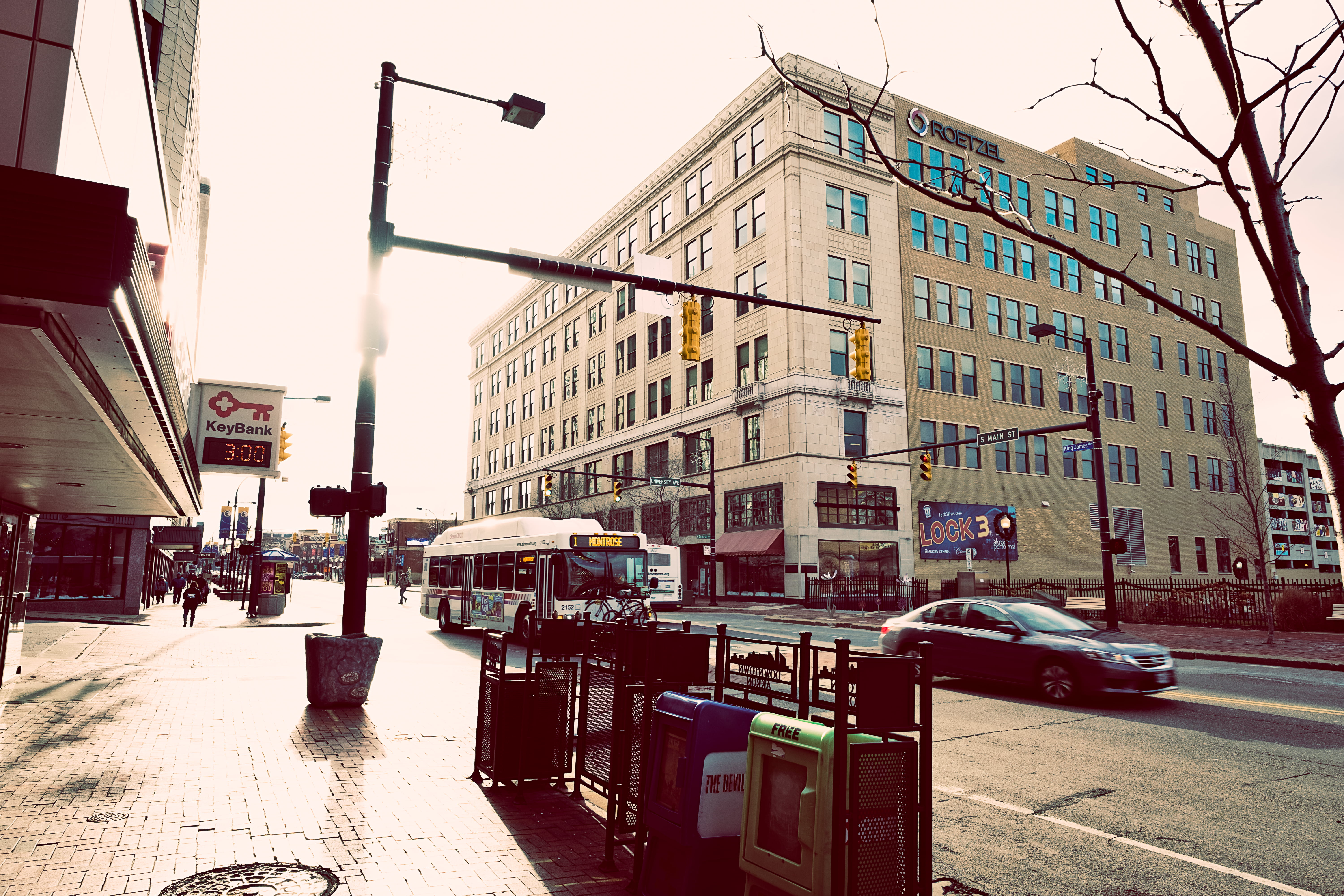 day, building exterior, travel, outdoors, motion, nature, city, clear sky, vehicles, light, street, city life, house, modern, transportation, 5K, office, HD Wallpaper