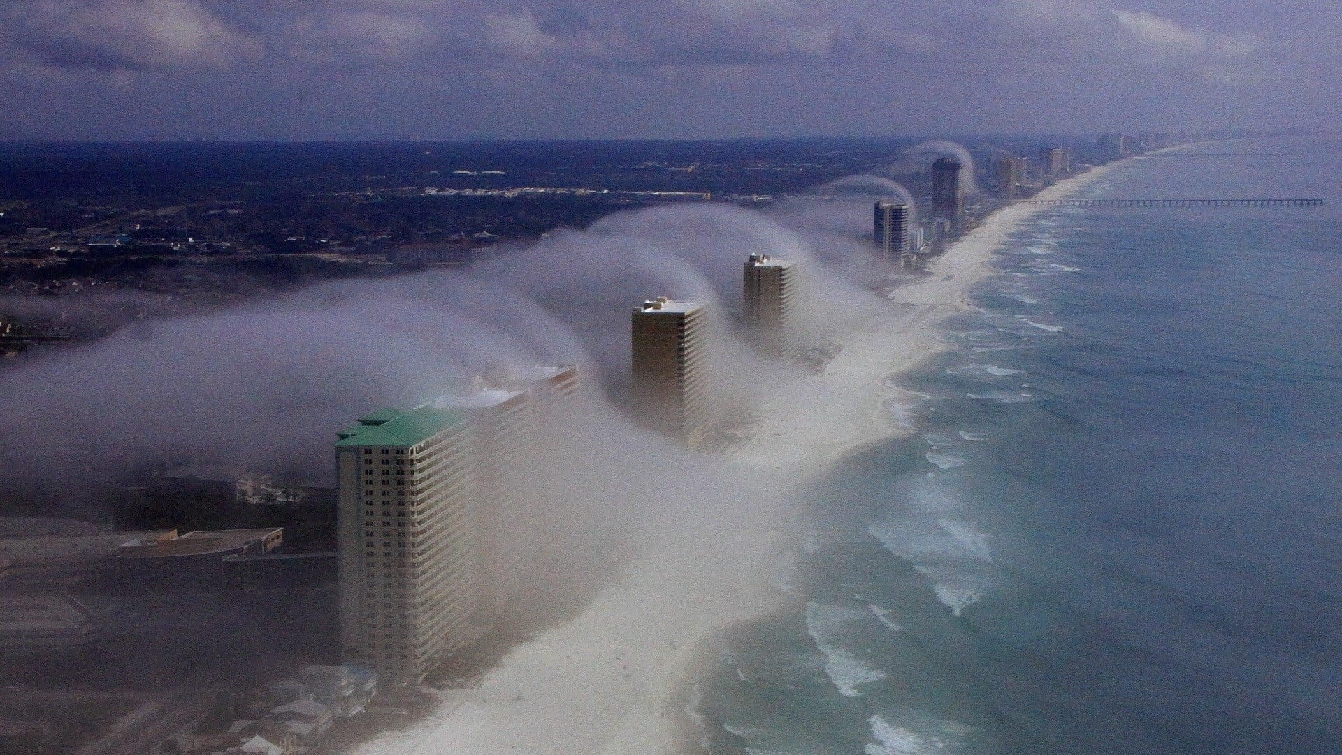 cloud - sky, 1080P, horizon over water, building, Miami, built structure, breaking, power in nature, beach, rise, sea, outdoors, day, scenics - nature, HD Wallpaper