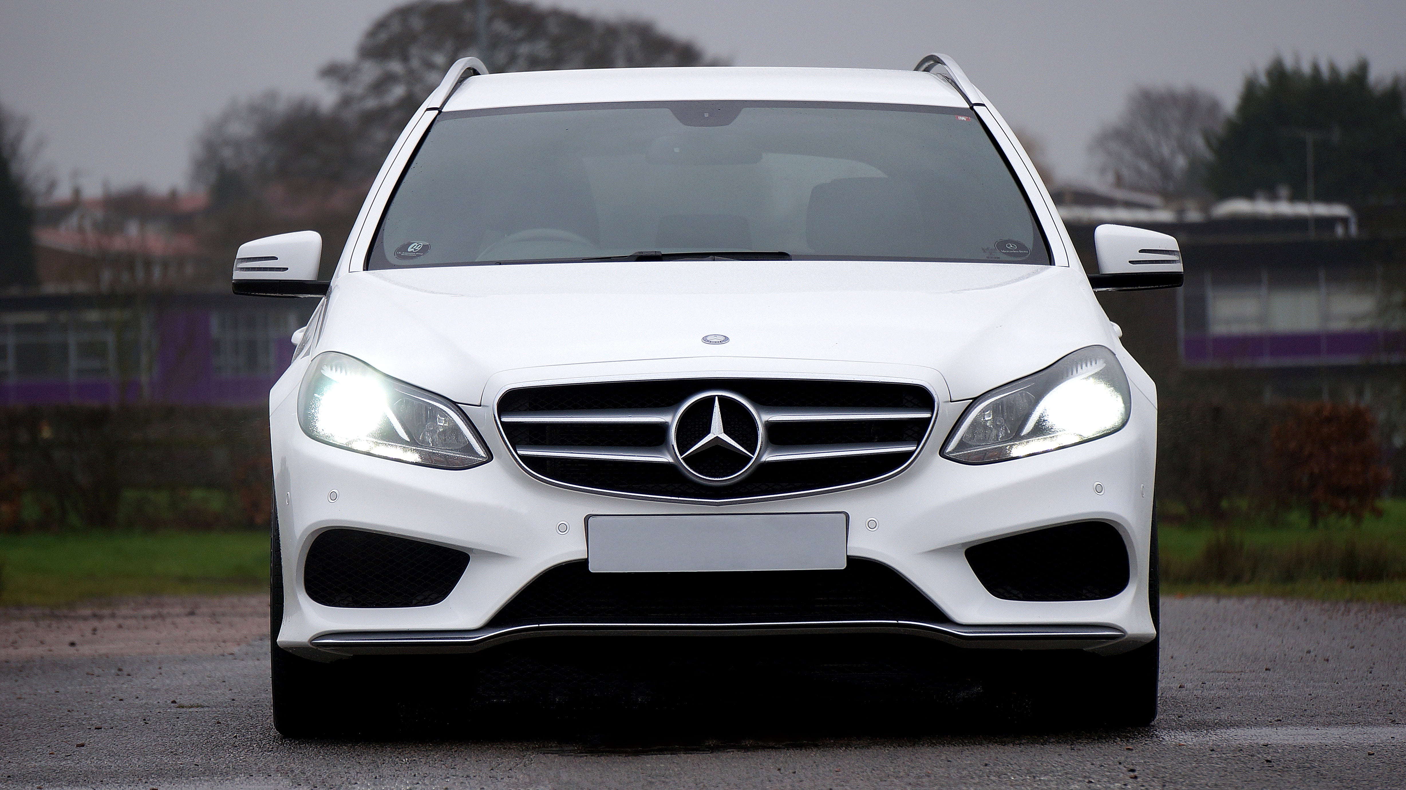 sport, motor vehicle, stationary, automotive, racecar, city, wheel, no people, design, speed, sports car, transportation, transport, industry, mercedes, HD Wallpaper