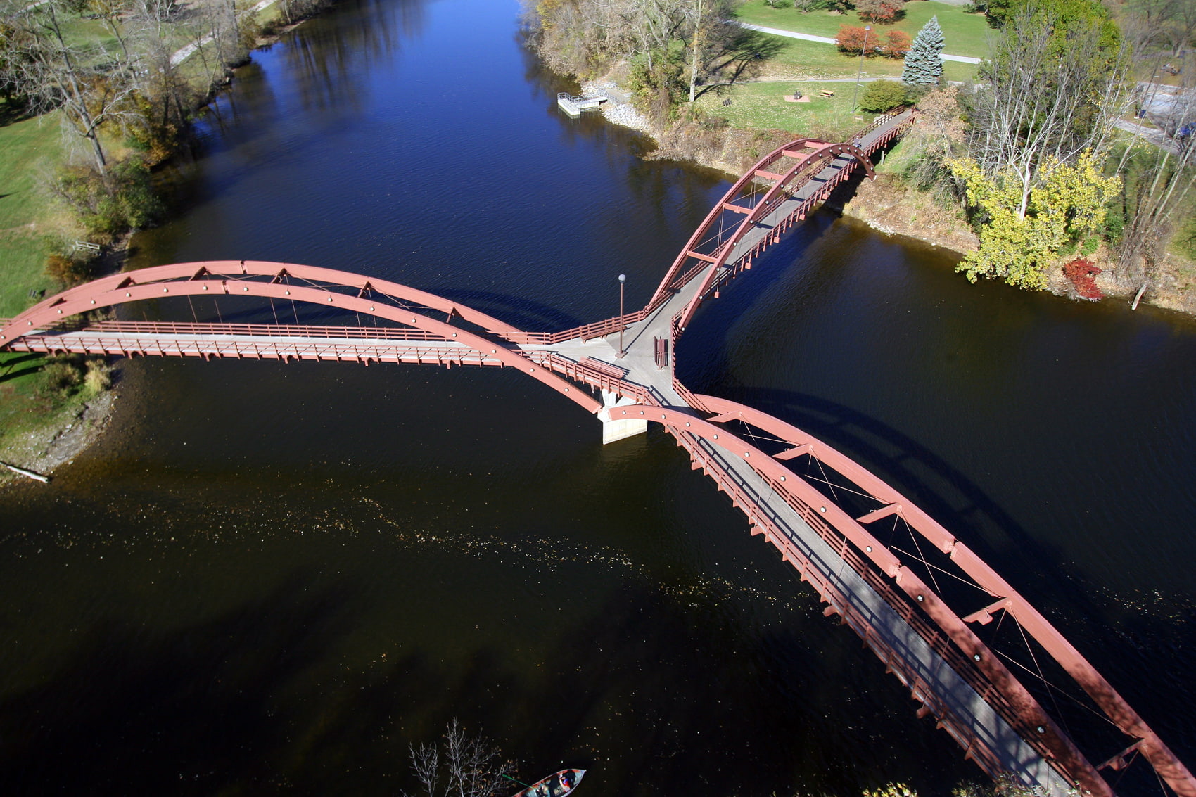 USA, stream - flowing water, 720P, flowing water, water, tree, Michigan, scenics - nature, bridge - man made structure, renewable energy, bridge, outdoors, HD Wallpaper