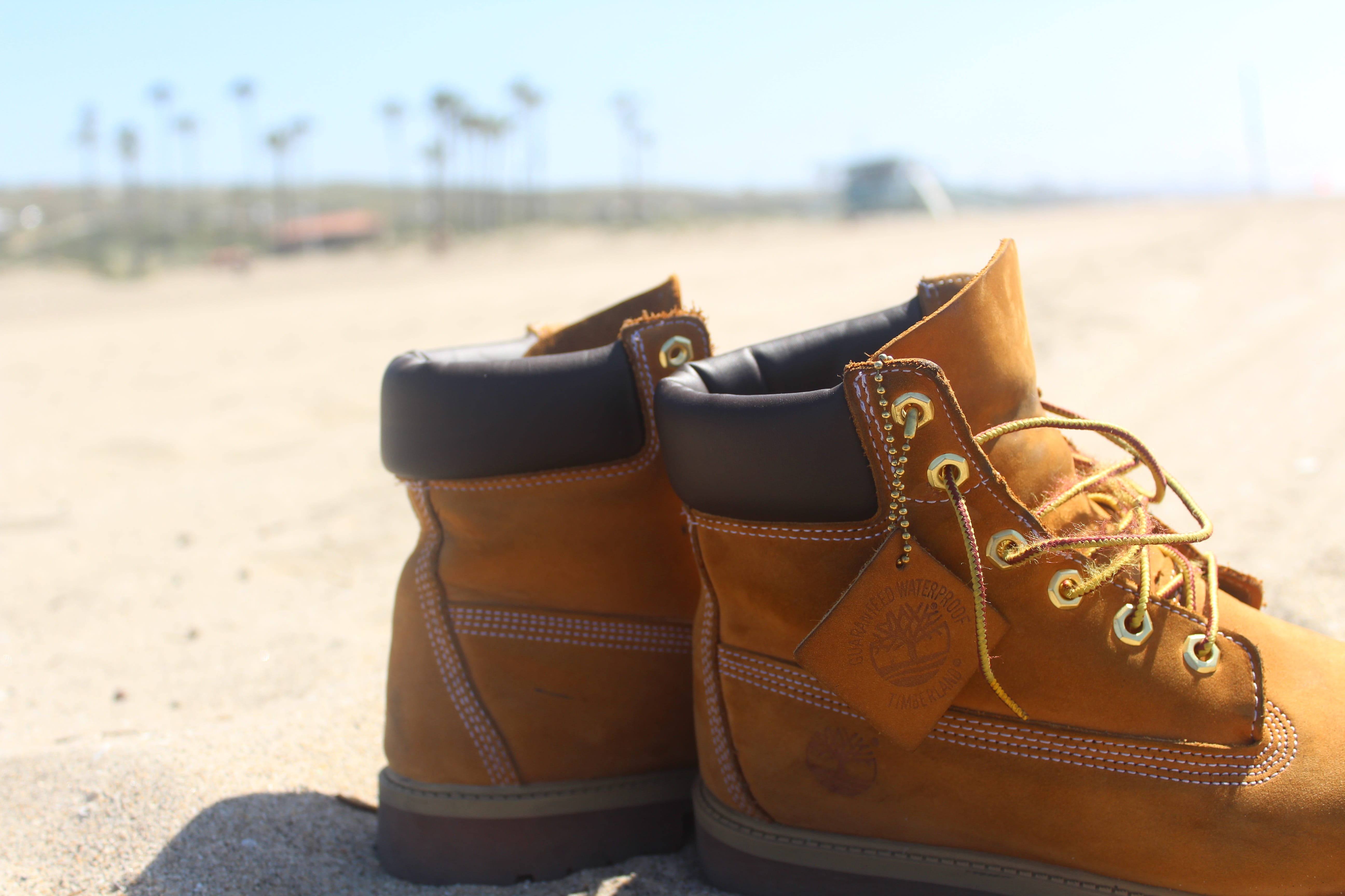 nature, day, sand, pair, relaxation, still life, fashion, brown, land, los angeles, sun, 5K, boots, sunshine, beach party, shoes, focus on foreground, HD Wallpaper