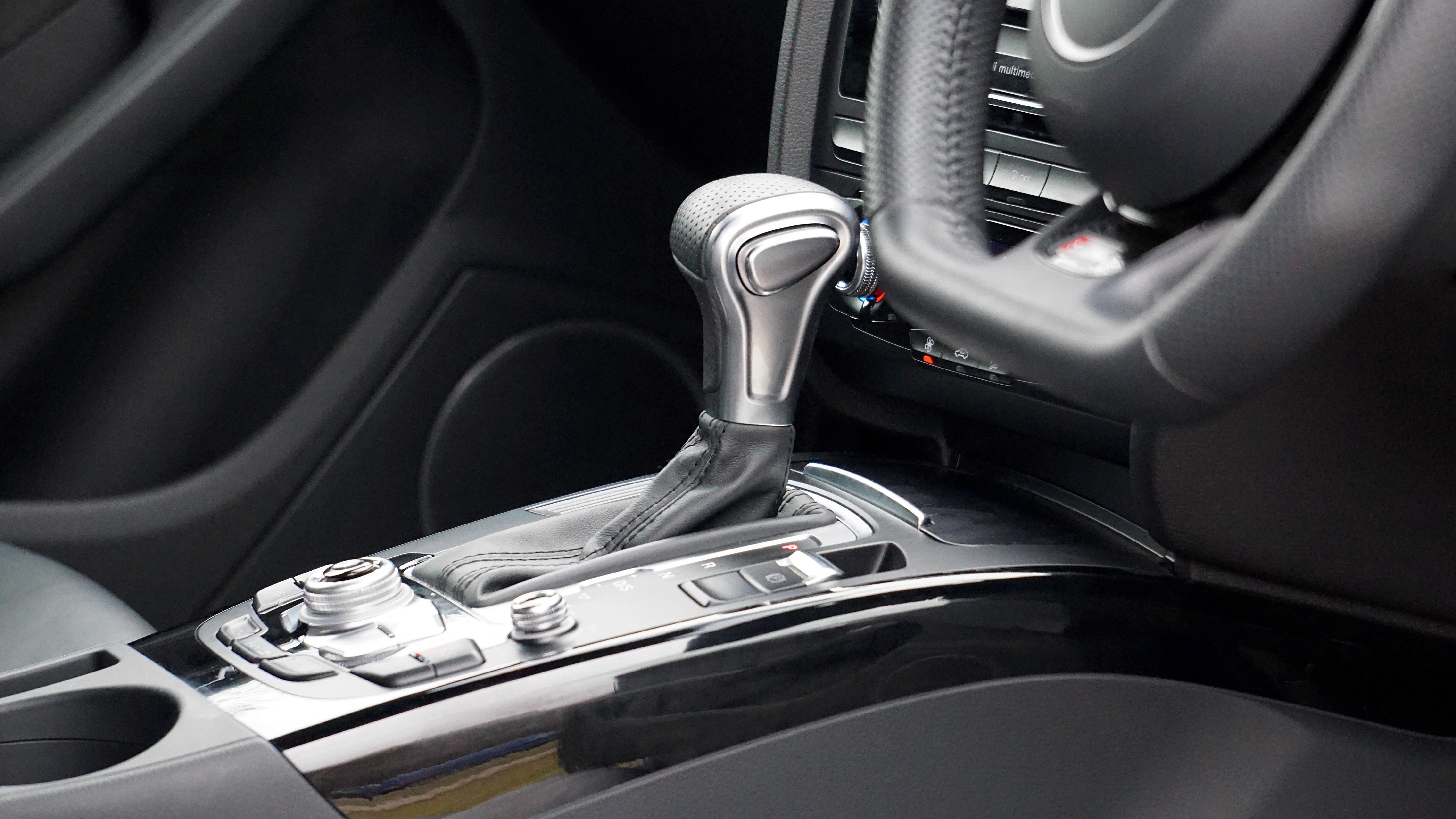 modern, control panel, luxury, black color, mode of transport, indoors, automobile, transportation, vehicle part, headlamp, interior, close-up, selector, HD Wallpaper