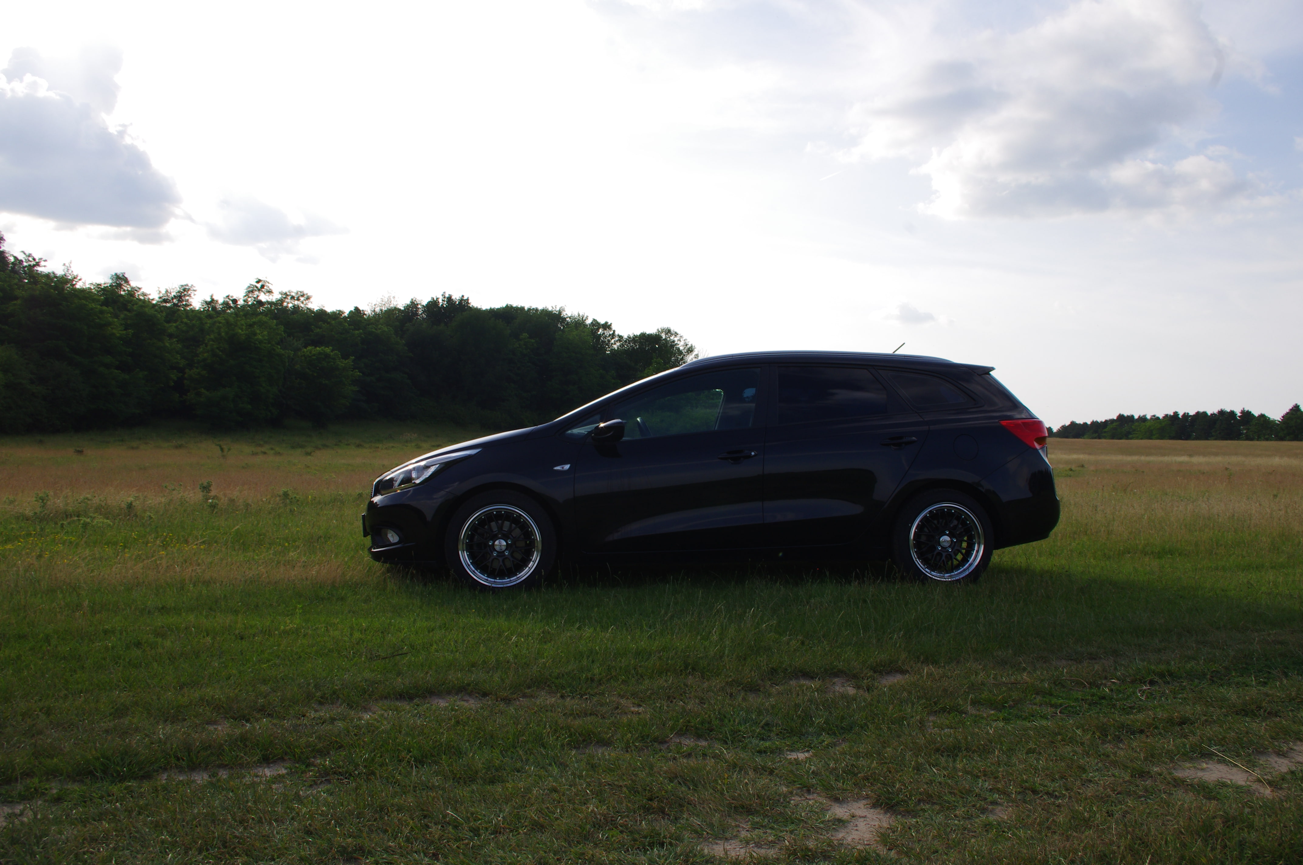 black cars, transportation, landscape, sky, growth, land, cloud - sky, vehicle, tree, mode of transportation, day, car, 4K, motor vehicle, field, nature, HD Wallpaper