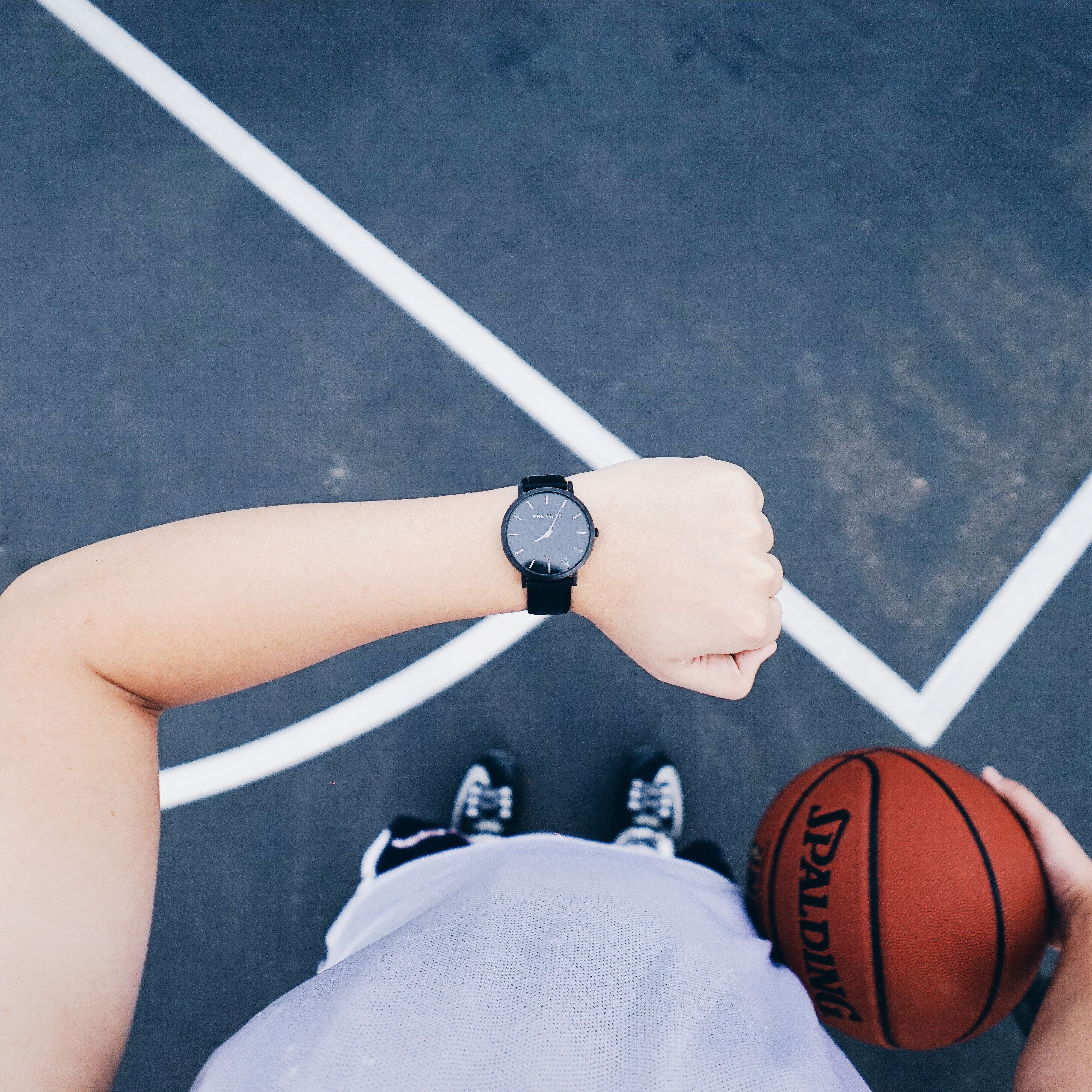 gadget, human leg, wrist, transportation, 4K, active, jogging, males watch, wristwatch, activity, pov, low section, shorts, shoe, lifestyles, birds eye view, Phone HD Wallpaper